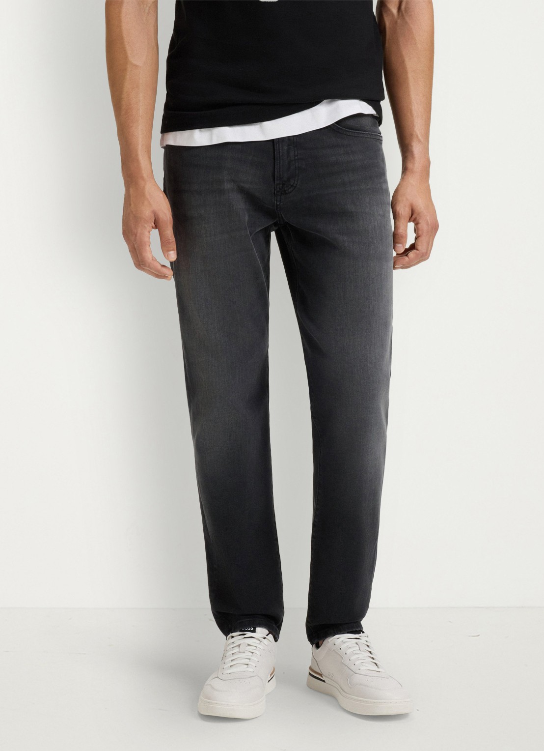 BOSS Re.Maine straight leg jeans met gekleurde wassing - detail 4 zwart