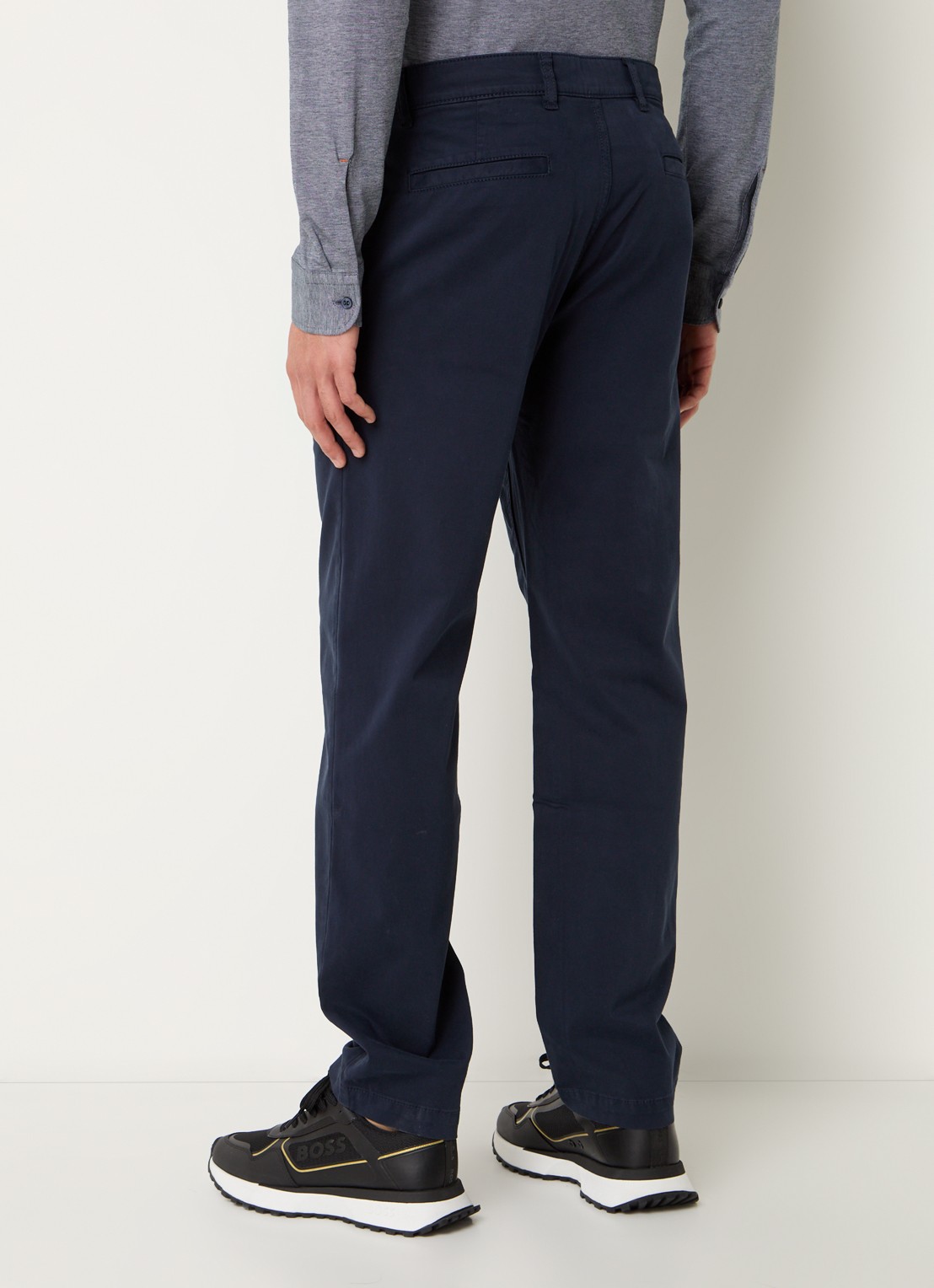 BOSS Regular-fit broek van elastisch katoenen satijn - achterkant 7 donkerblauw