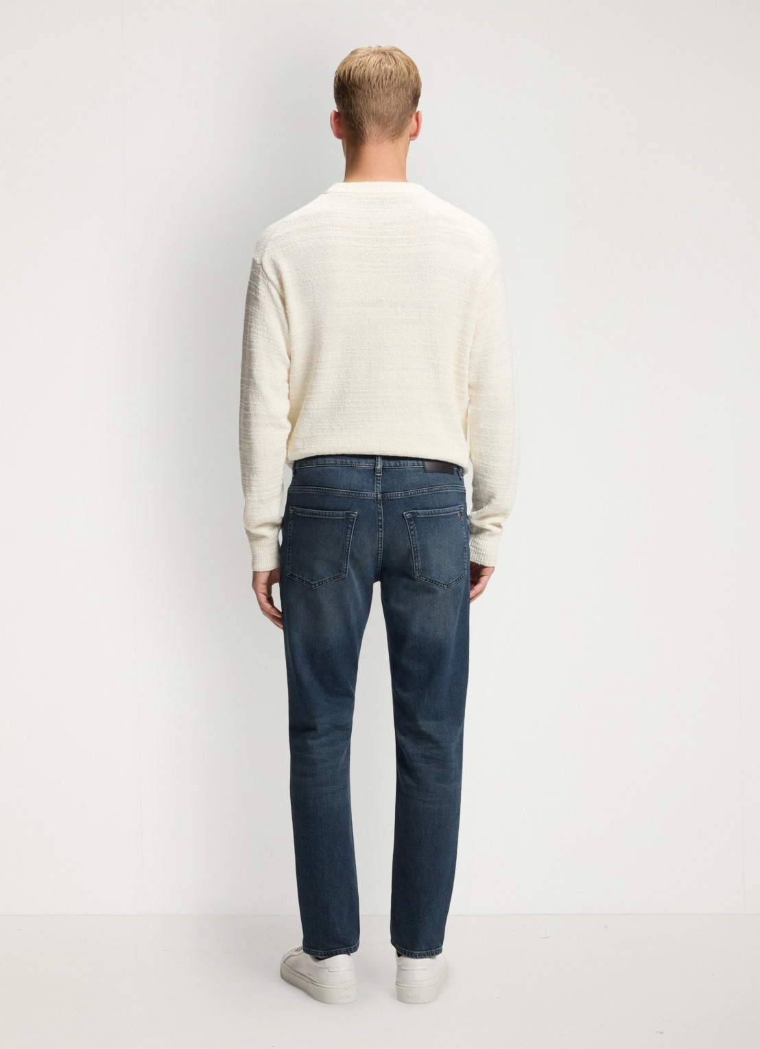 BOSS Regular fit jeans met steekzakken - detail 2 donkerblauw