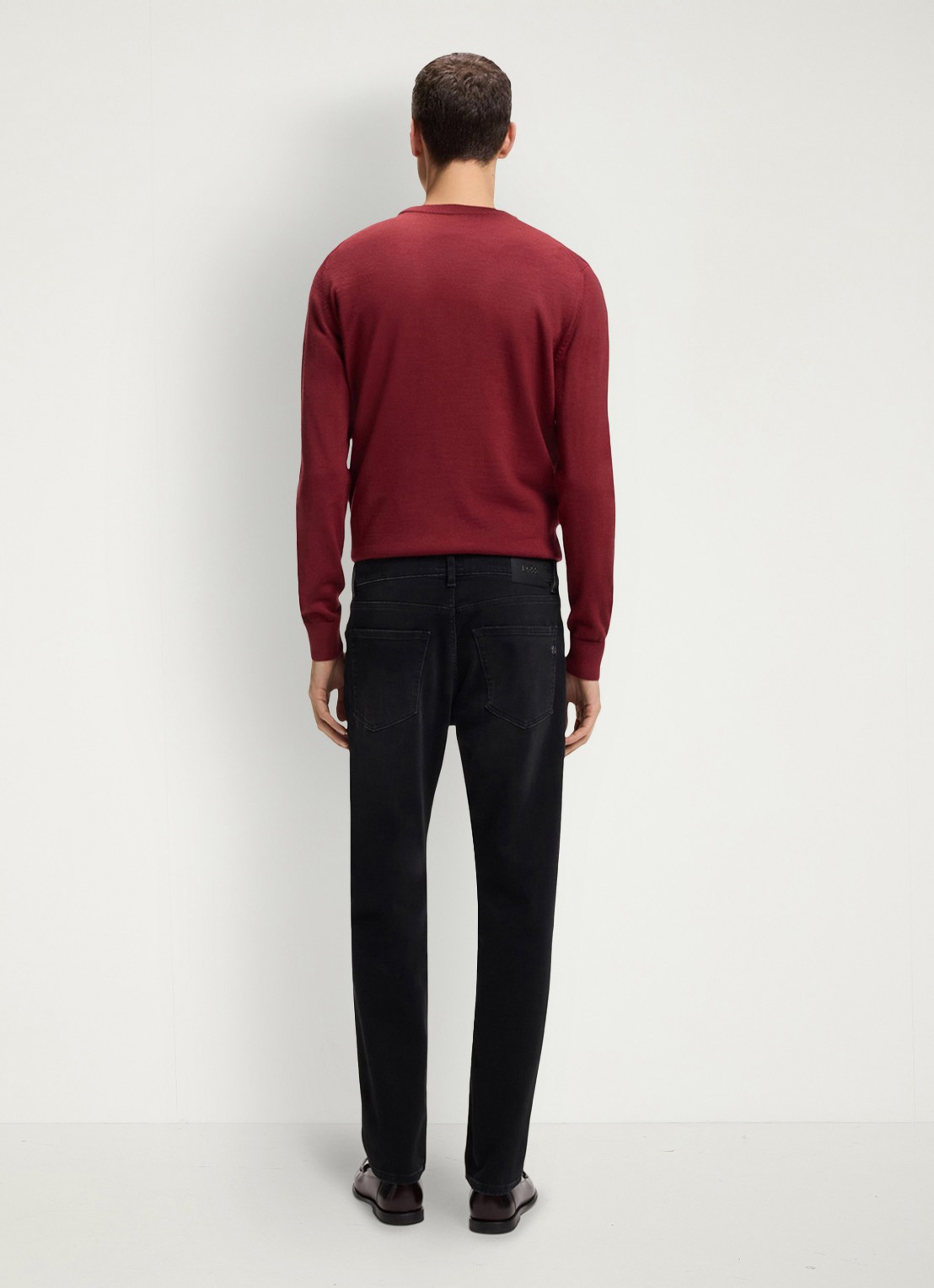 BOSS Regular fit jeans met steekzakken - achterkant 4 zwart