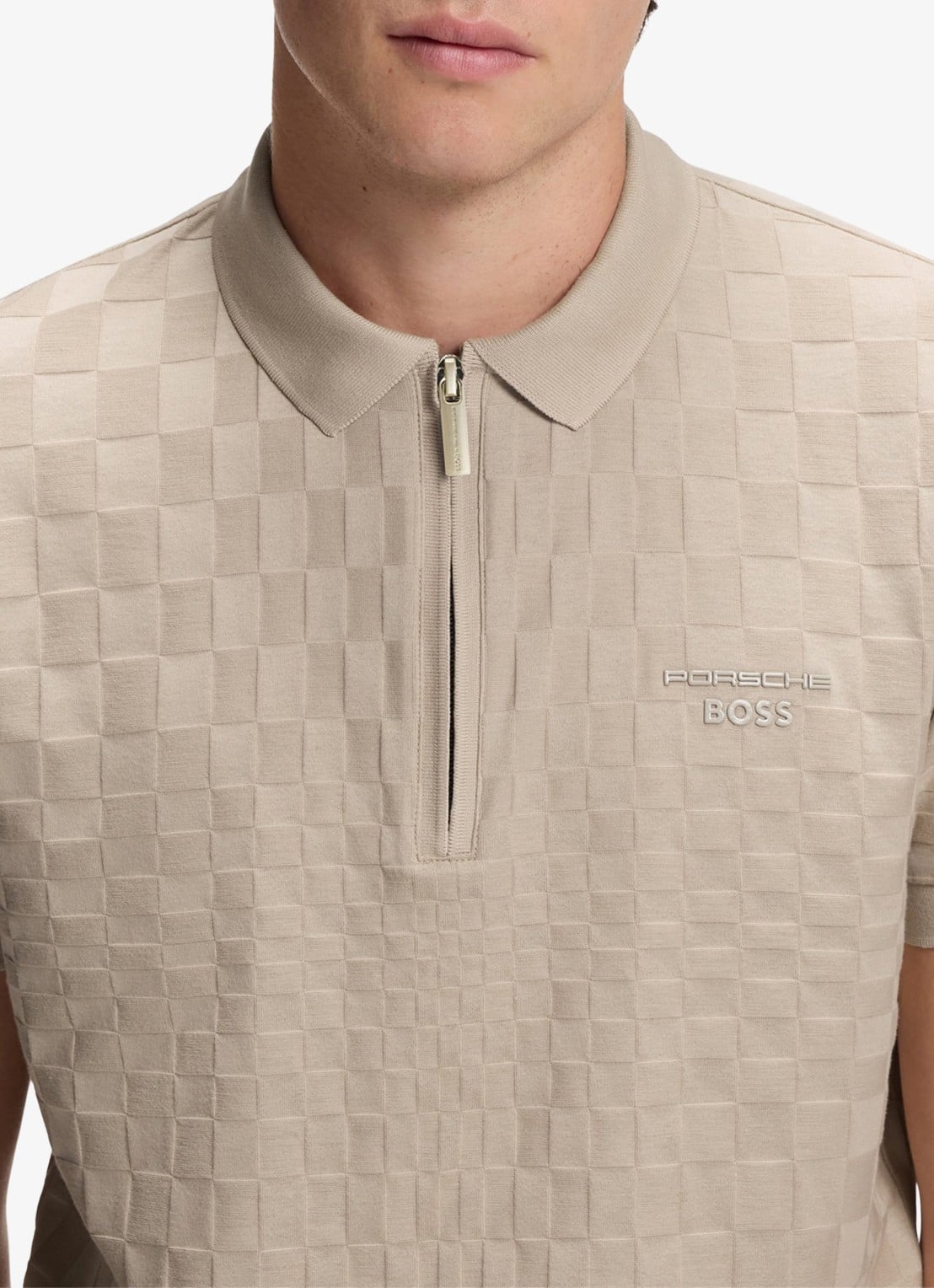 BOSS Regular fit polo met ingebreid patroon en halve rits - detail 2 beige