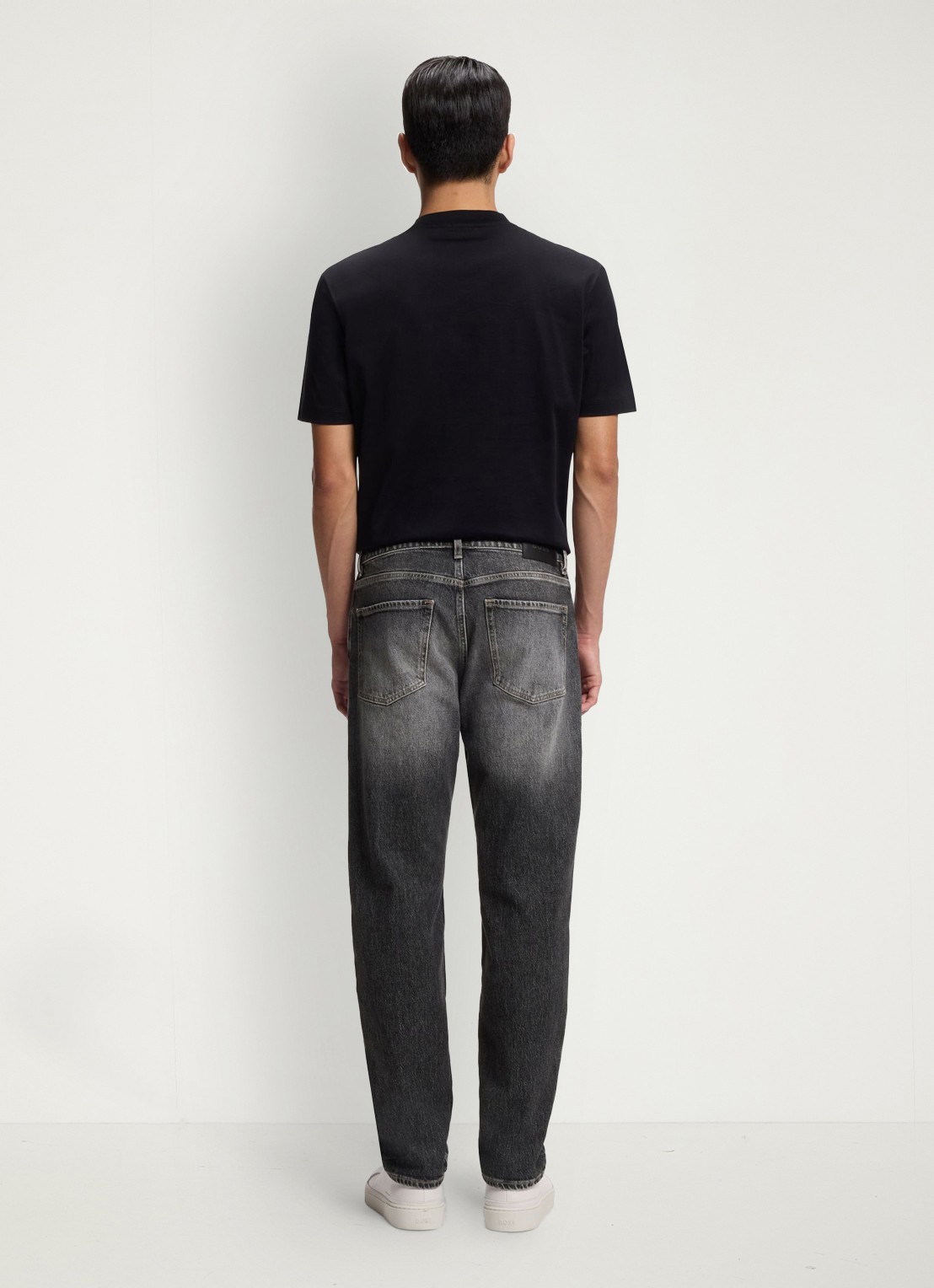 BOSS Relaxed fit jeans met steekzakken - achterkant 4 donkergrijs