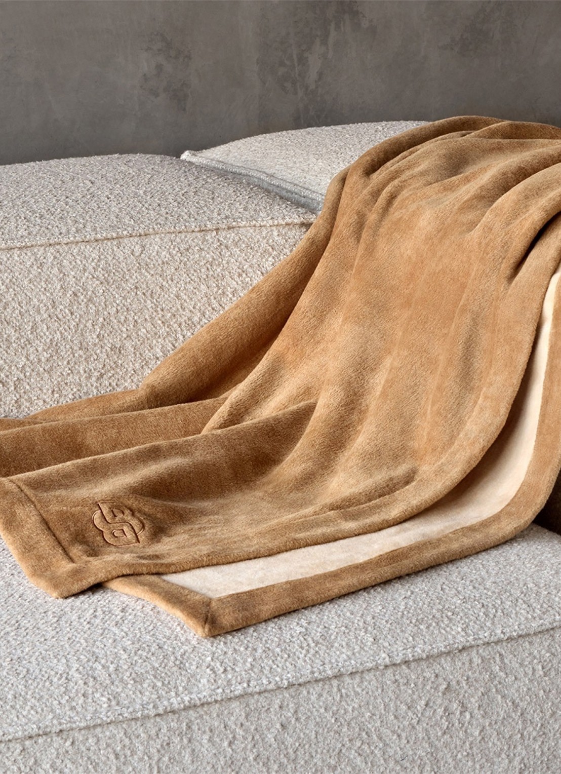 BOSS Reverso plaid 130 x 170 cm - detail 4 camel