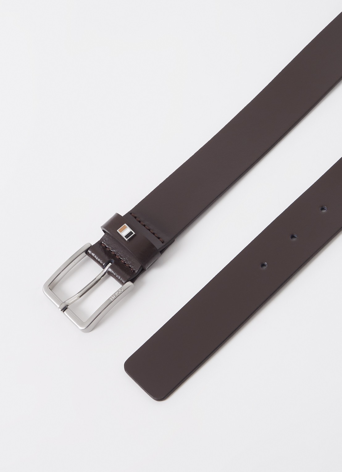 BOSS Riem van leer  - detail 2 donkerbruin