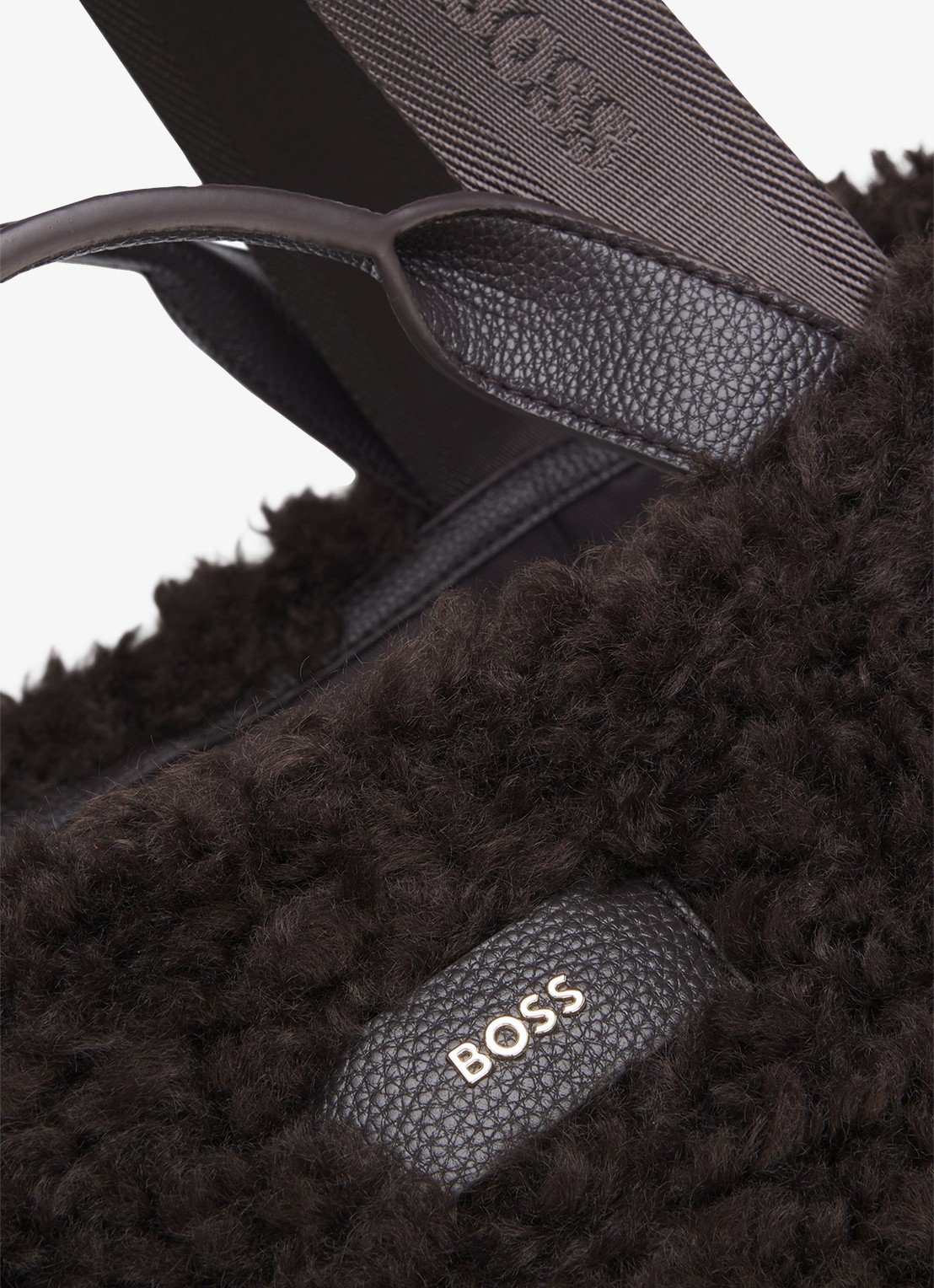 BOSS Schoudertas van teddy - detail 5 donkerbruin