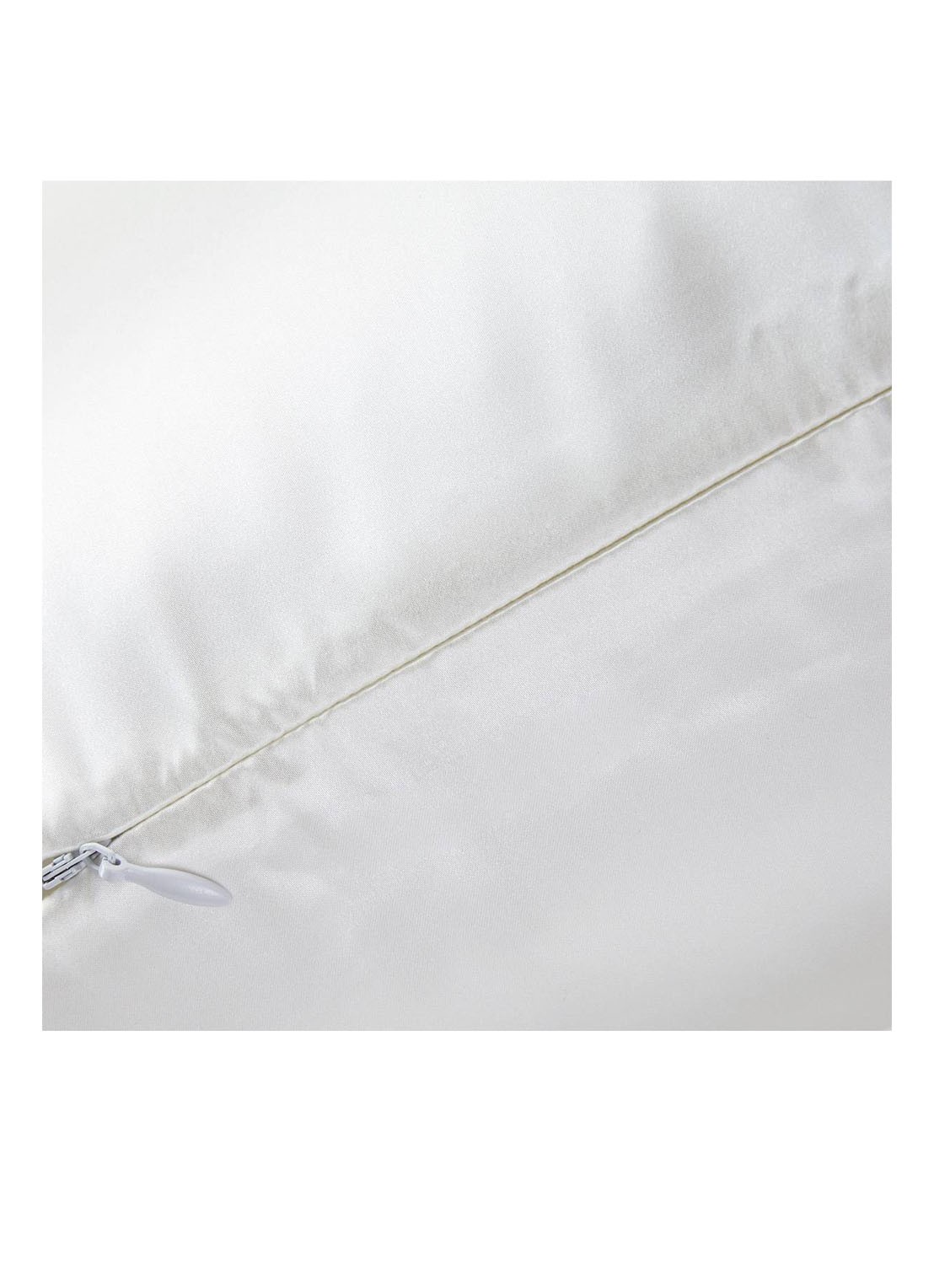 BOSS Silkham kussensloop van zijde - detail 4 wit