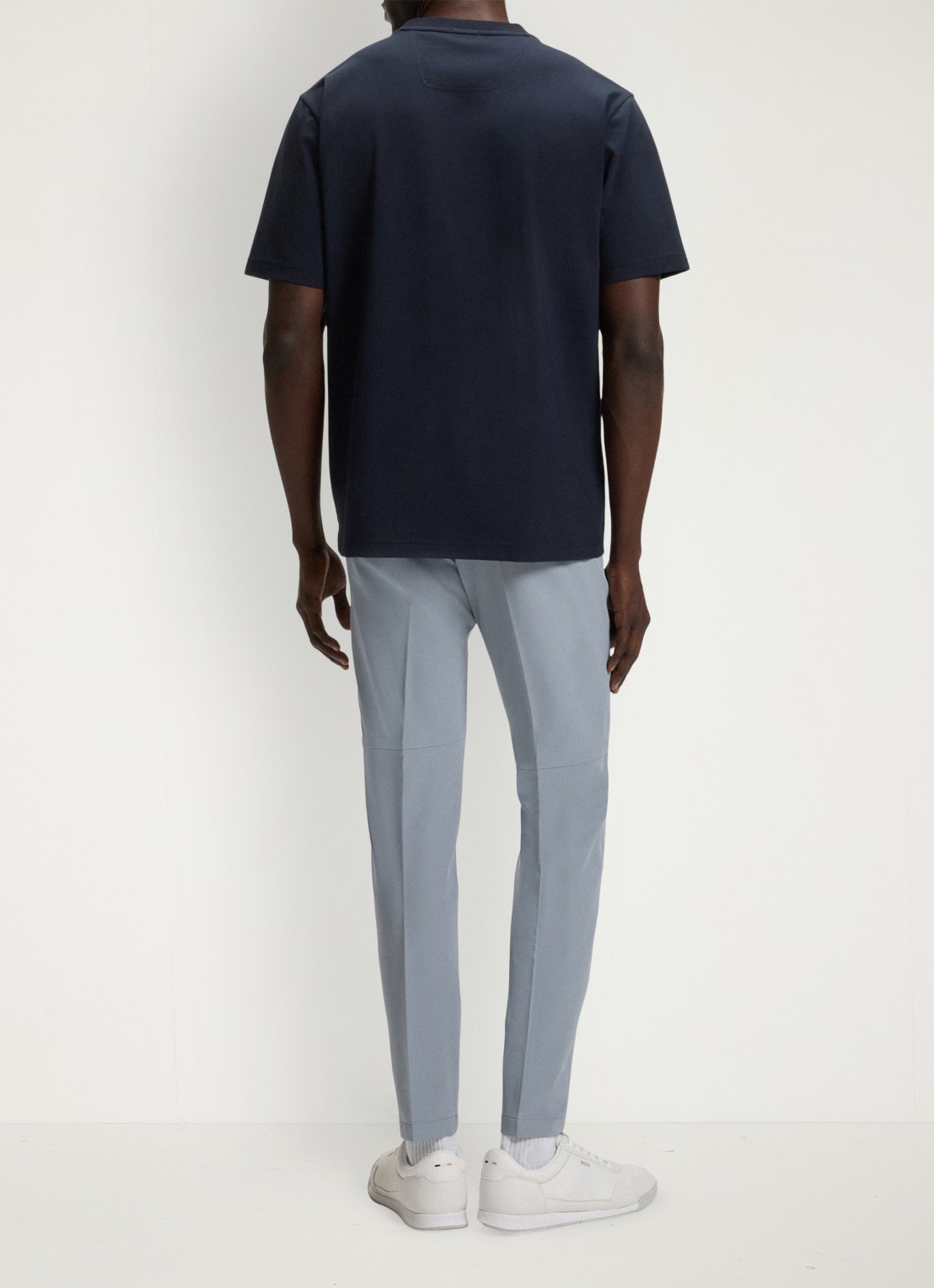 BOSS Slim-fit broek van waterafstotend stretchmateriaal - achterkant 4 dark grey-026 / grijs