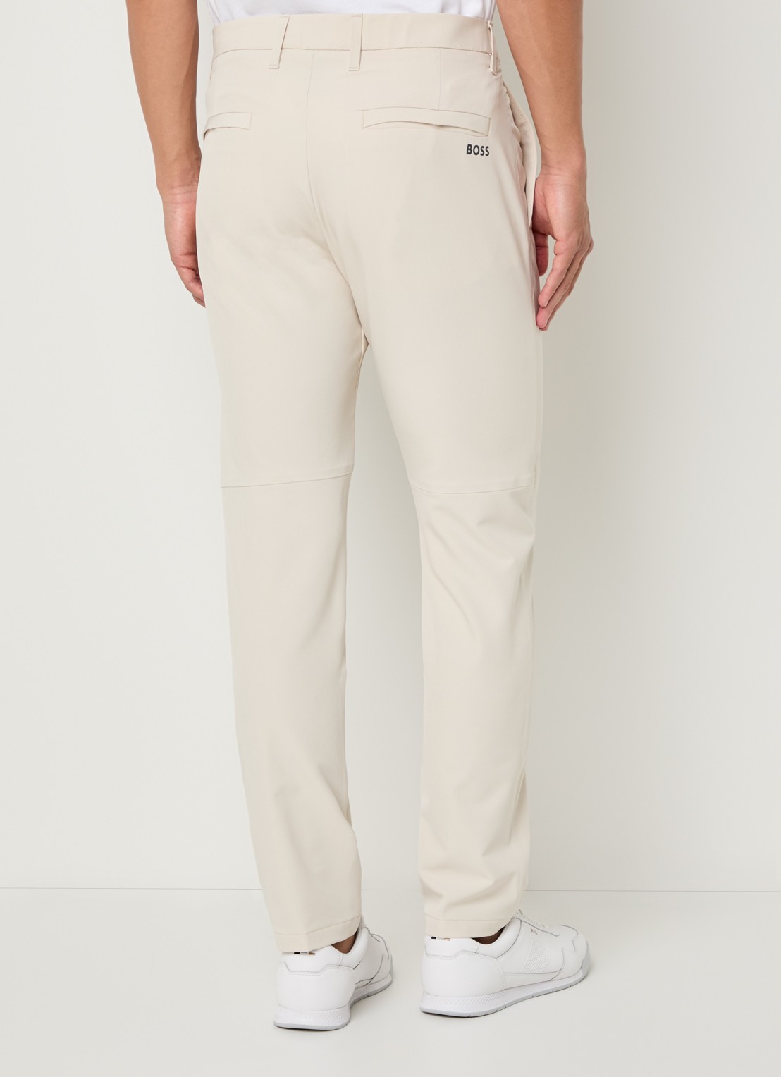 BOSS Slim-fit broek van waterafstotend stretchmateriaal - achterkant 9 open white-131 / wit