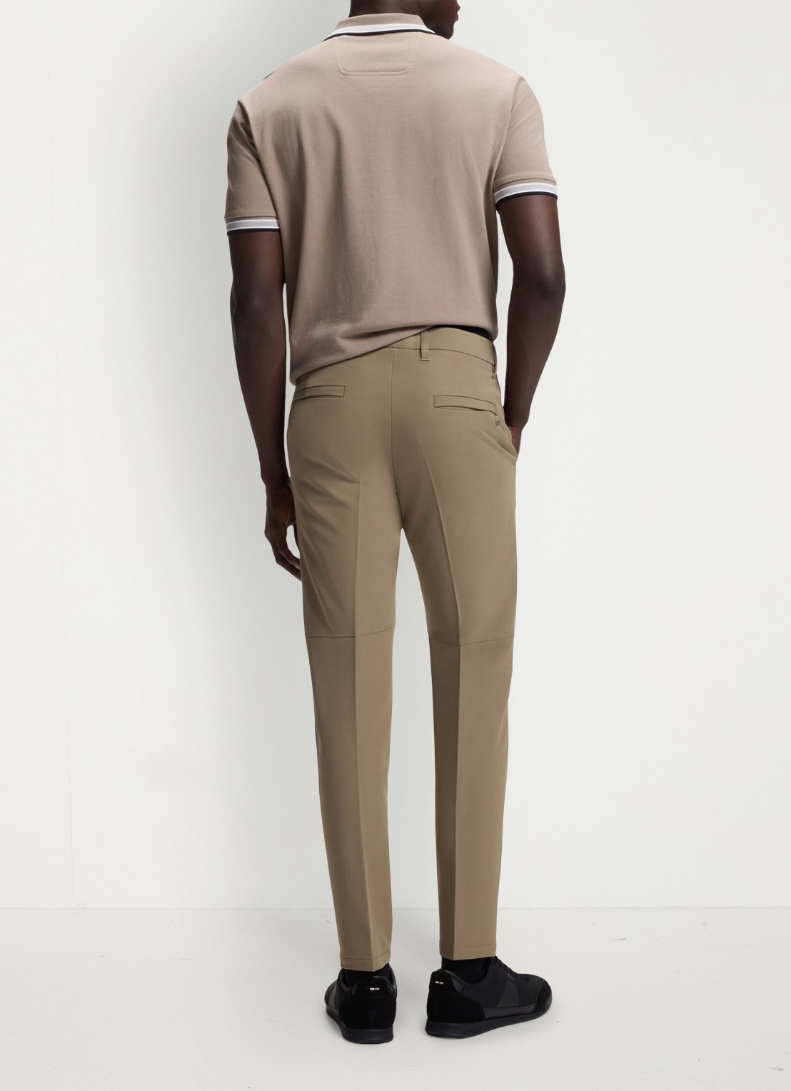 BOSS Slim-fit broek van waterafstotend stretchmateriaal - achterkant 5 light /pastel green-334 / groen