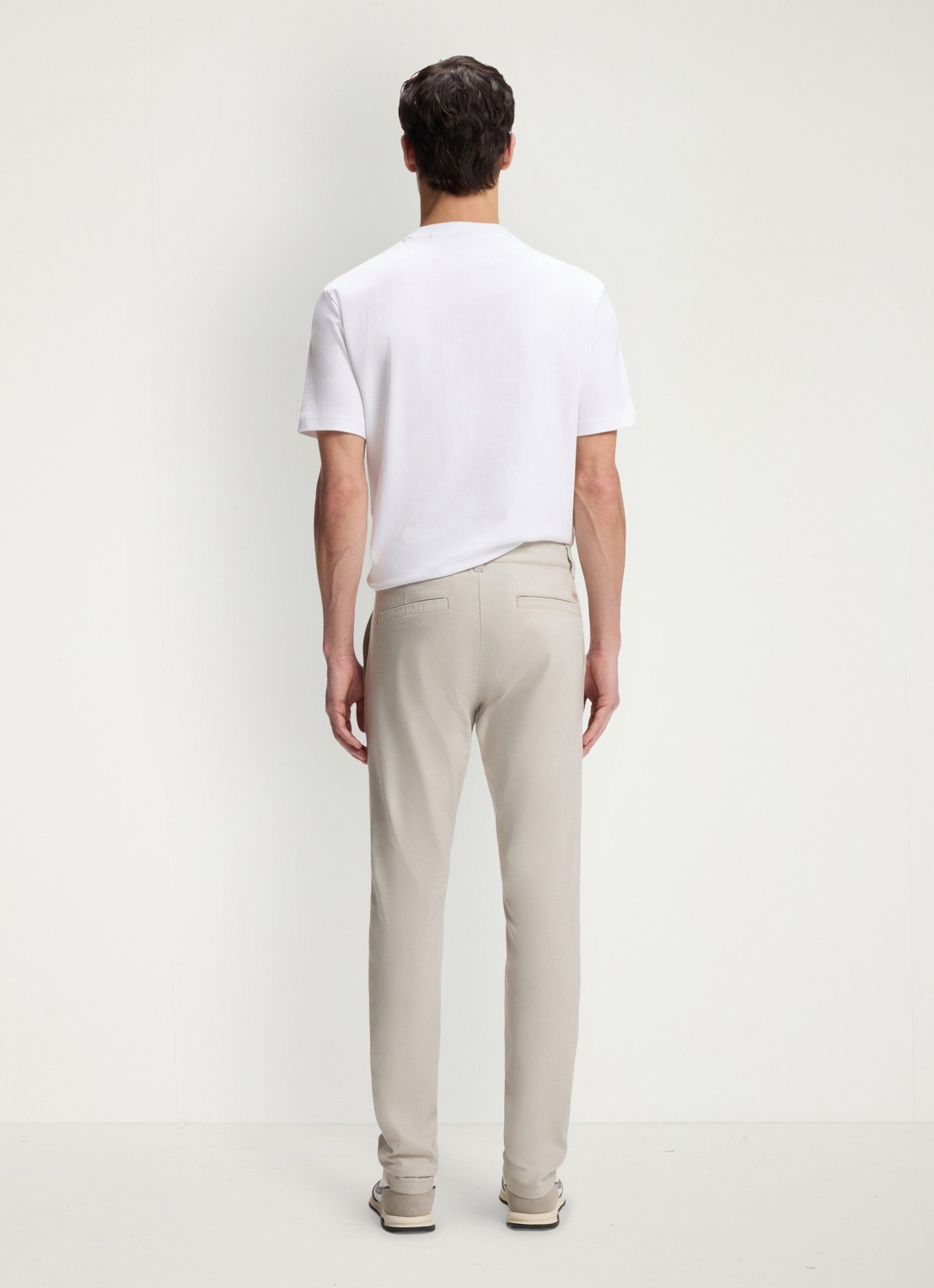 BOSS Slim fit chino met steekzakken - achterkant beige