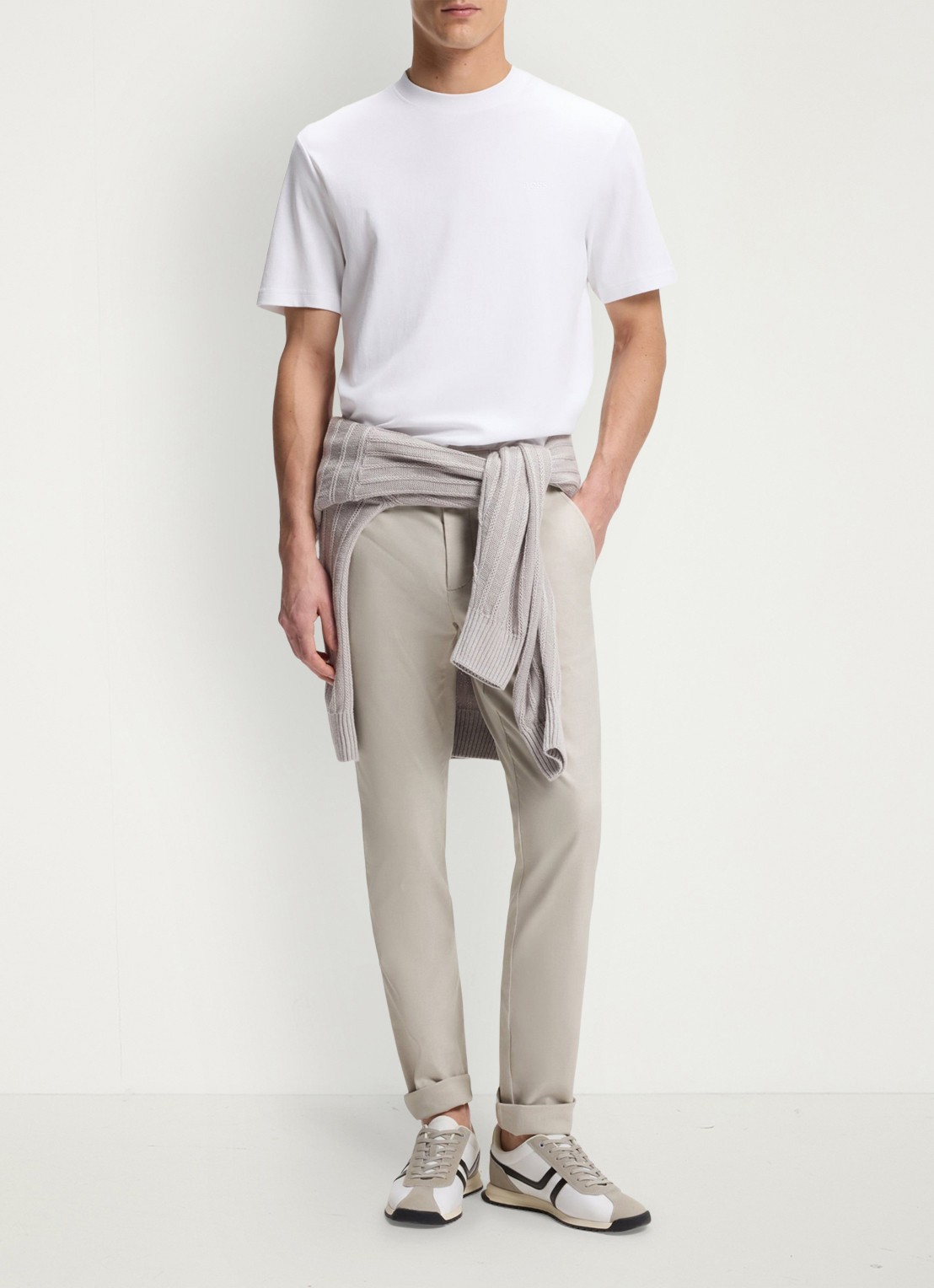 BOSS Slim fit chino met steekzakken - voorkant 6 beige