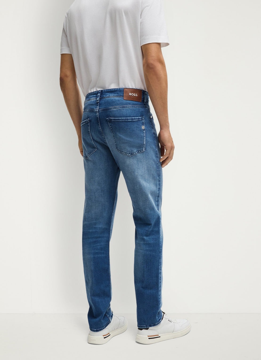 BOSS Slim fit jeans met medium wassing - detail 2 indigo