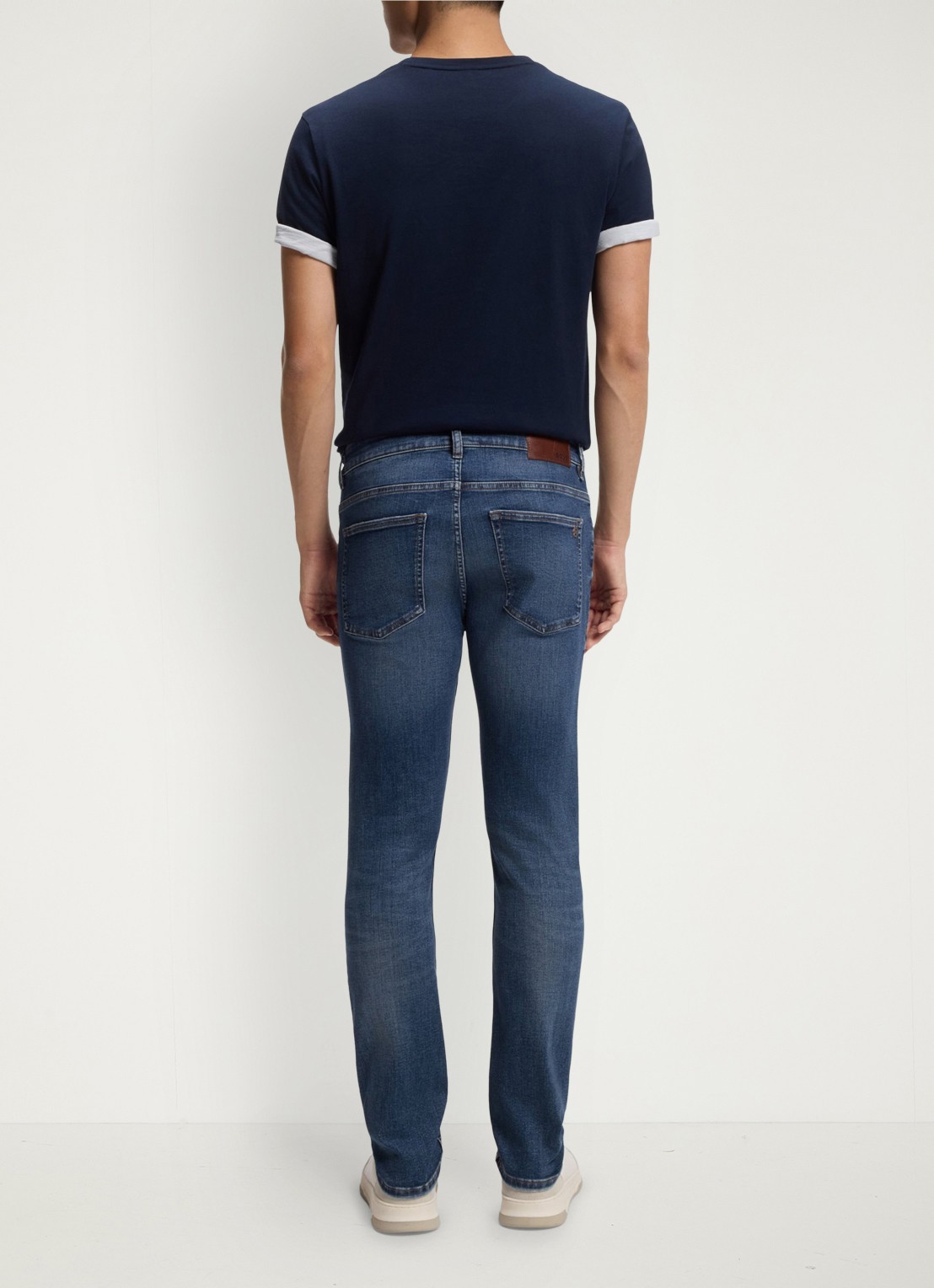 BOSS Slim fit jeans met steekzakken - achterkant 3 donkerblauw