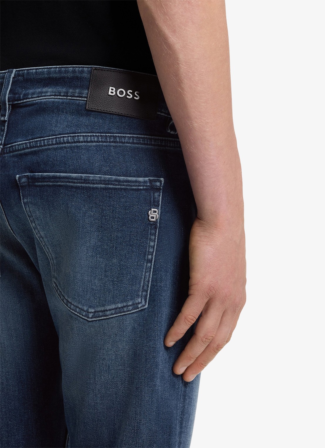 BOSS Slim fit jeans met steekzakken - detail 5 bright blue-435 / blauw