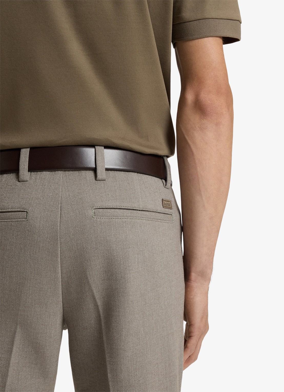 BOSS Slim fit pantalon met visgraatdessin - detail 2 lichtbruin