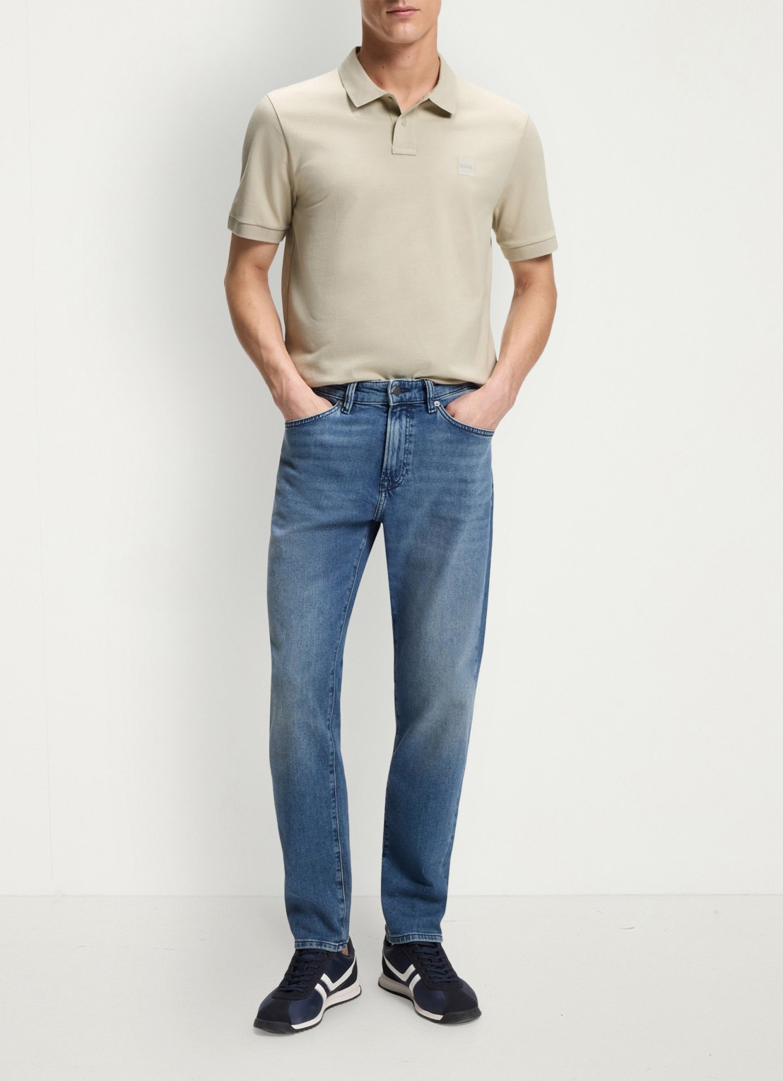 BOSS Slim-fit polo van stretchkatoen met logopatch - voorkant 2 beige