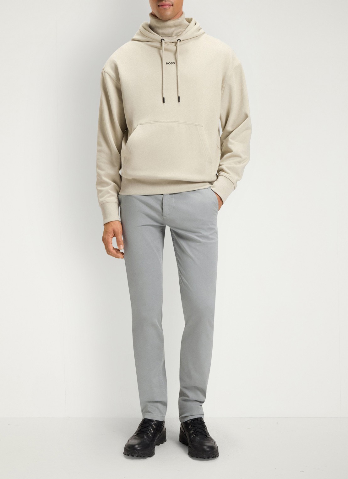 BOSS Slim-fit satijnen chino van stretchkatoen - voorkant 2 silver-041 / grijs