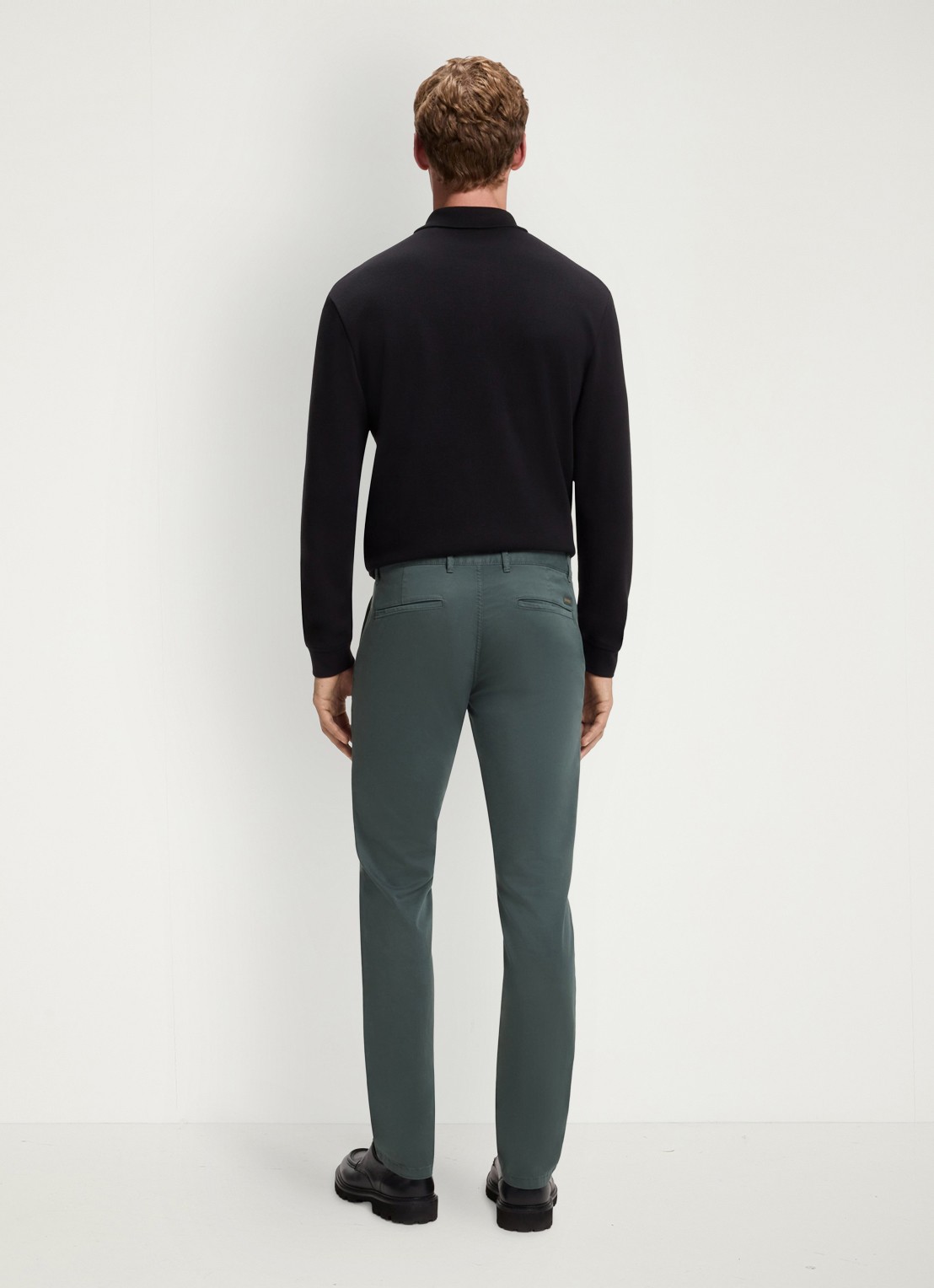 BOSS Slim-fit satijnen chino van stretchkatoen - achterkant open green-377 / groen