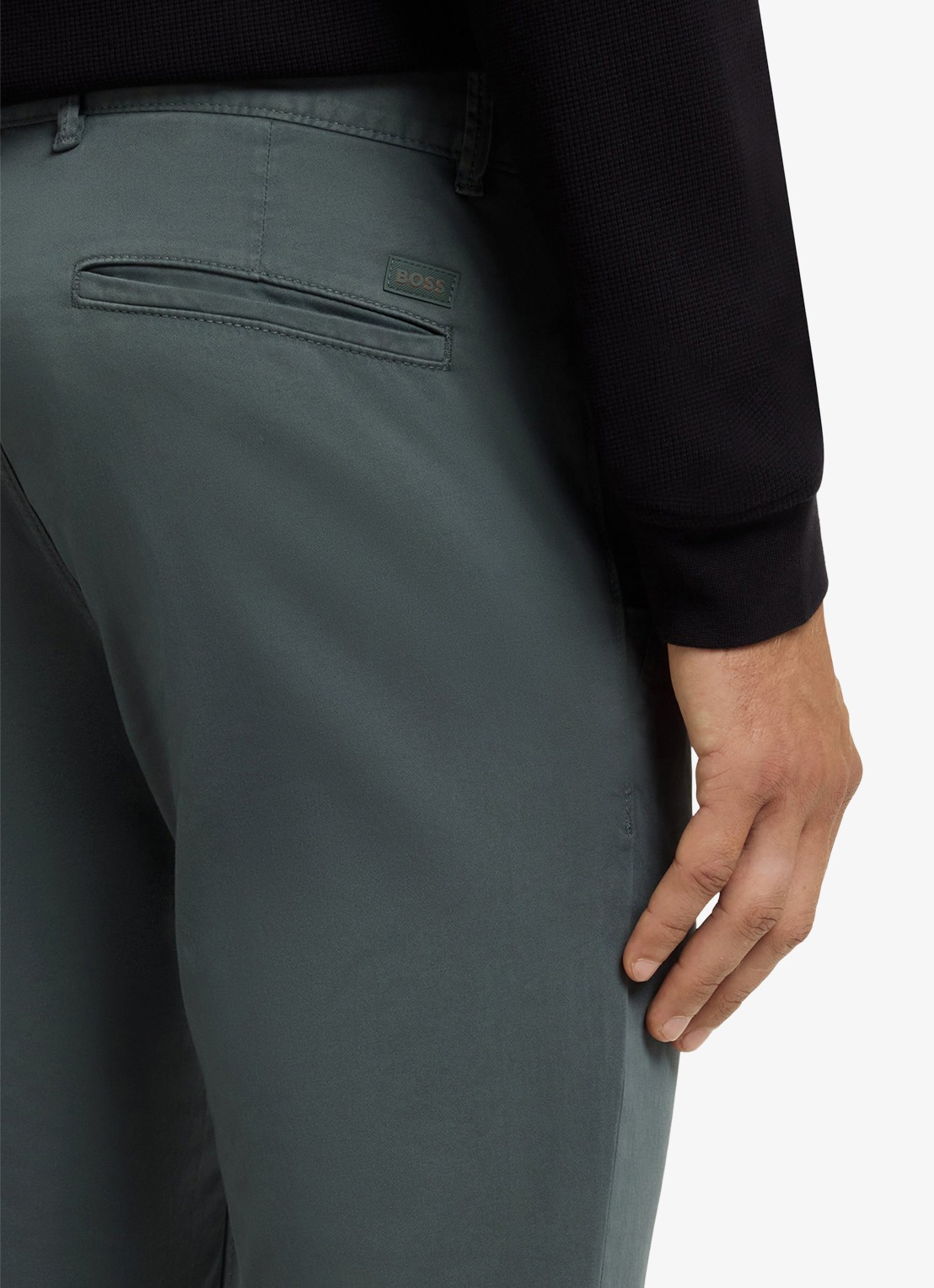 BOSS Slim-fit satijnen chino van stretchkatoen - detail 5 open green-377 / groen