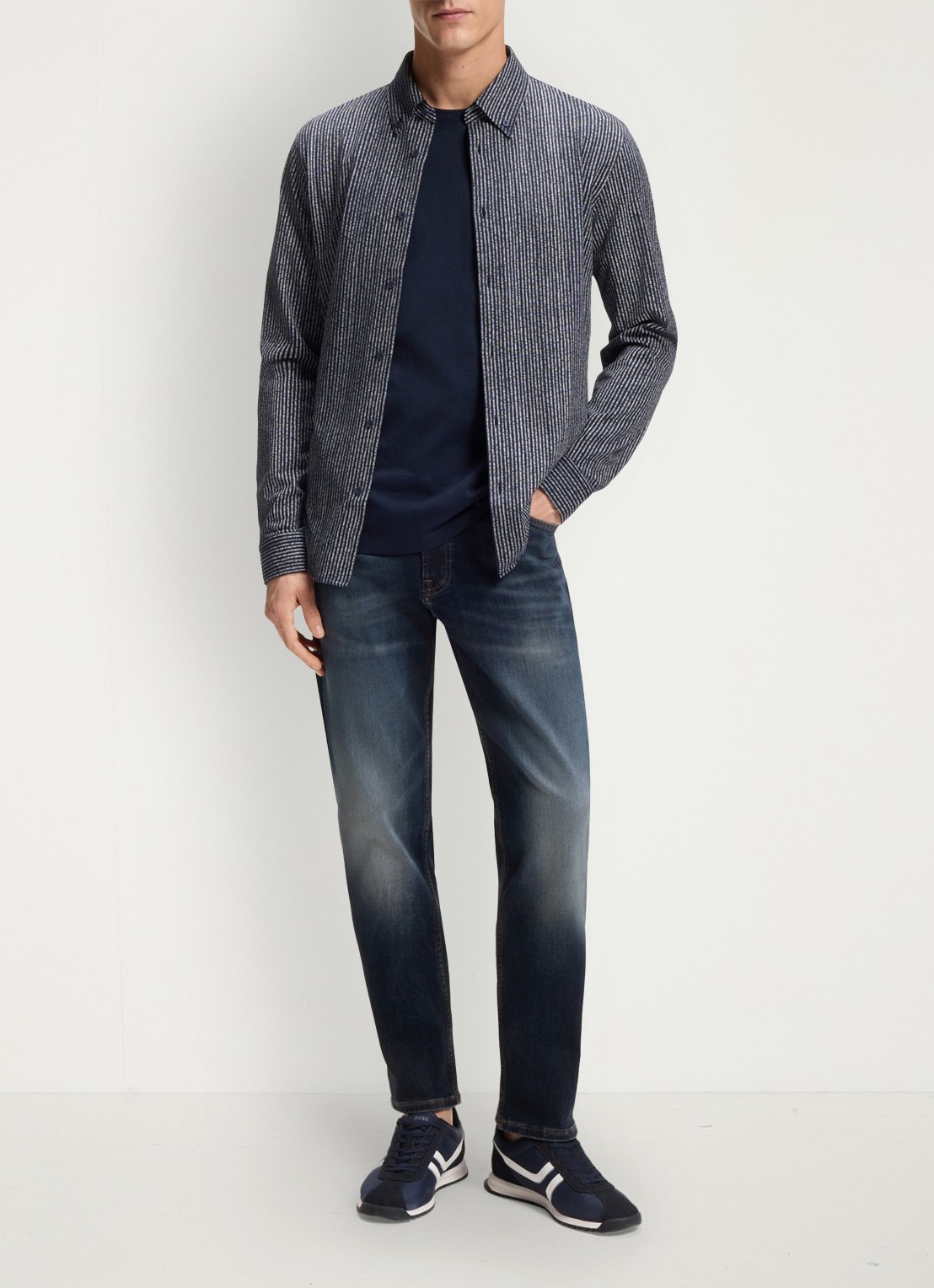 BOSS Straight fit jeans met donkere wassing - voorkant 3 donkerblauw