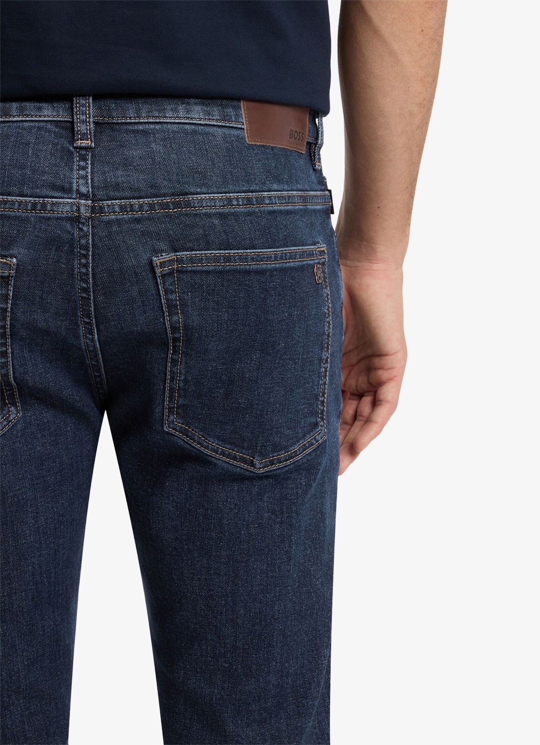 BOSS Straight fit jeans met medium wassing - detail 5 indigo