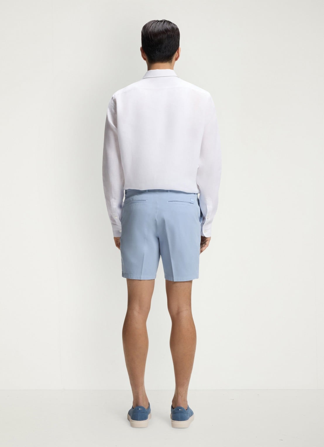 BOSS Straight fit korte broek met steekzakken - achterkant lichtblauw