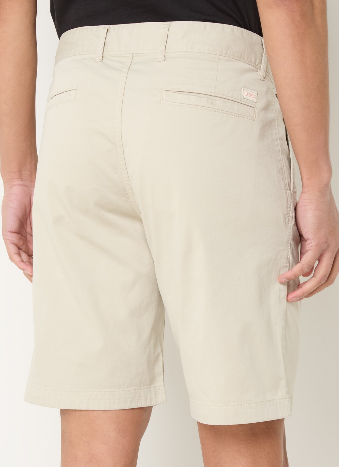 BOSS Straight fit korte chino met steekzakken - achterkant 3 light beige-271 / beige