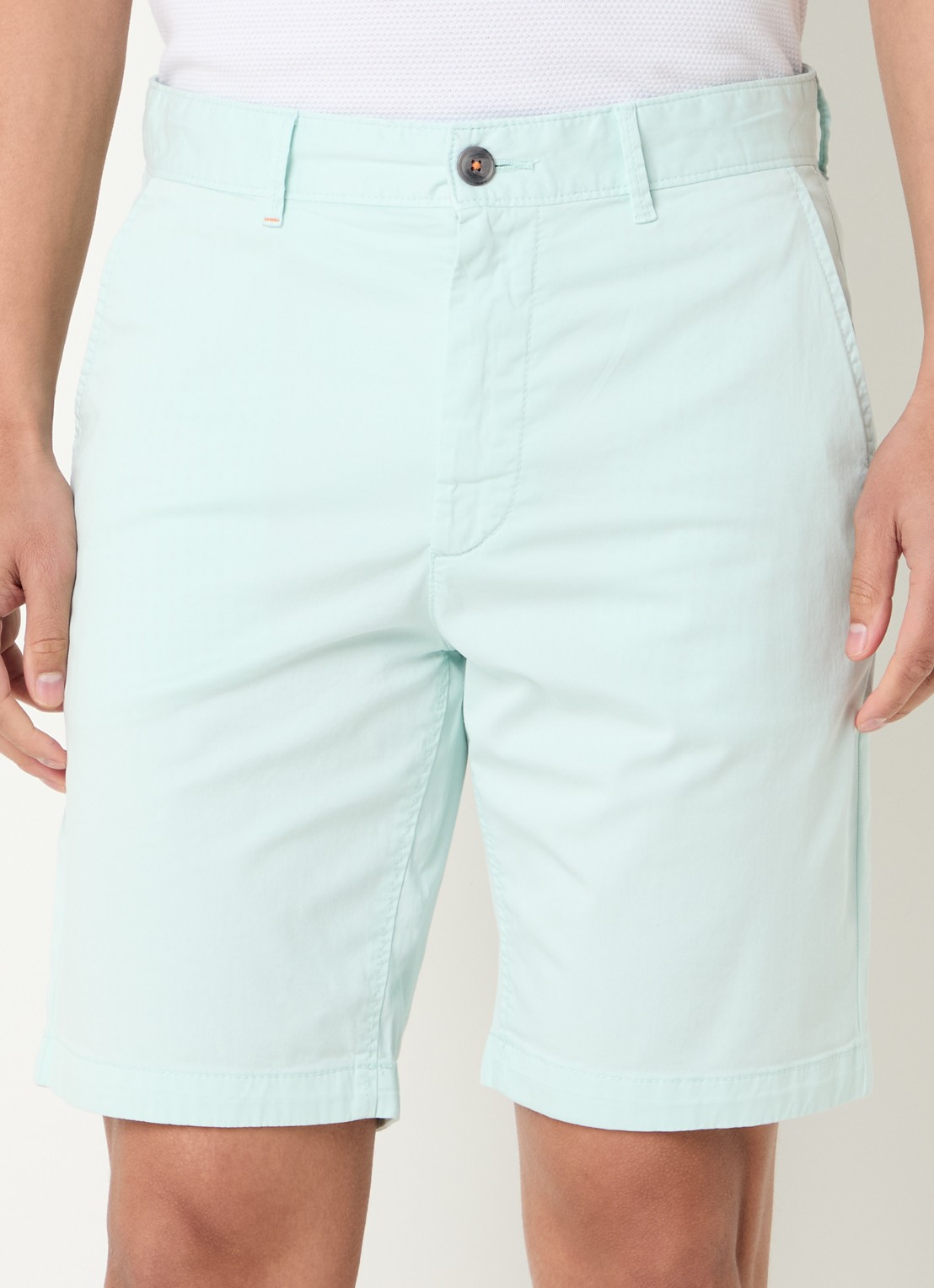 BOSS Straight fit korte chino met steekzakken - detail open blue-474 / blauw