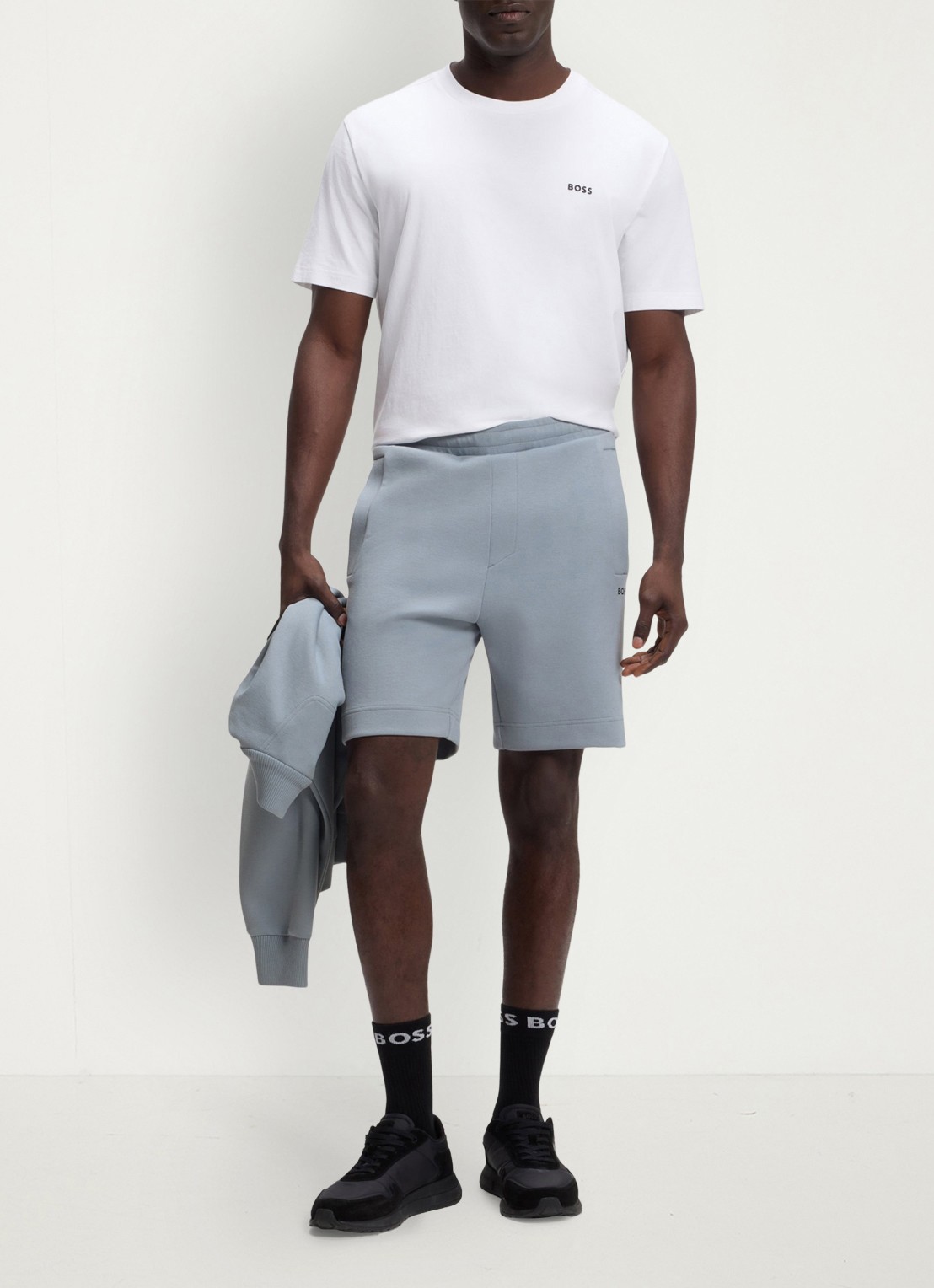 BOSS Straight fit korte joggingbroek in katoenblend - voorkant 3 dark grey-026