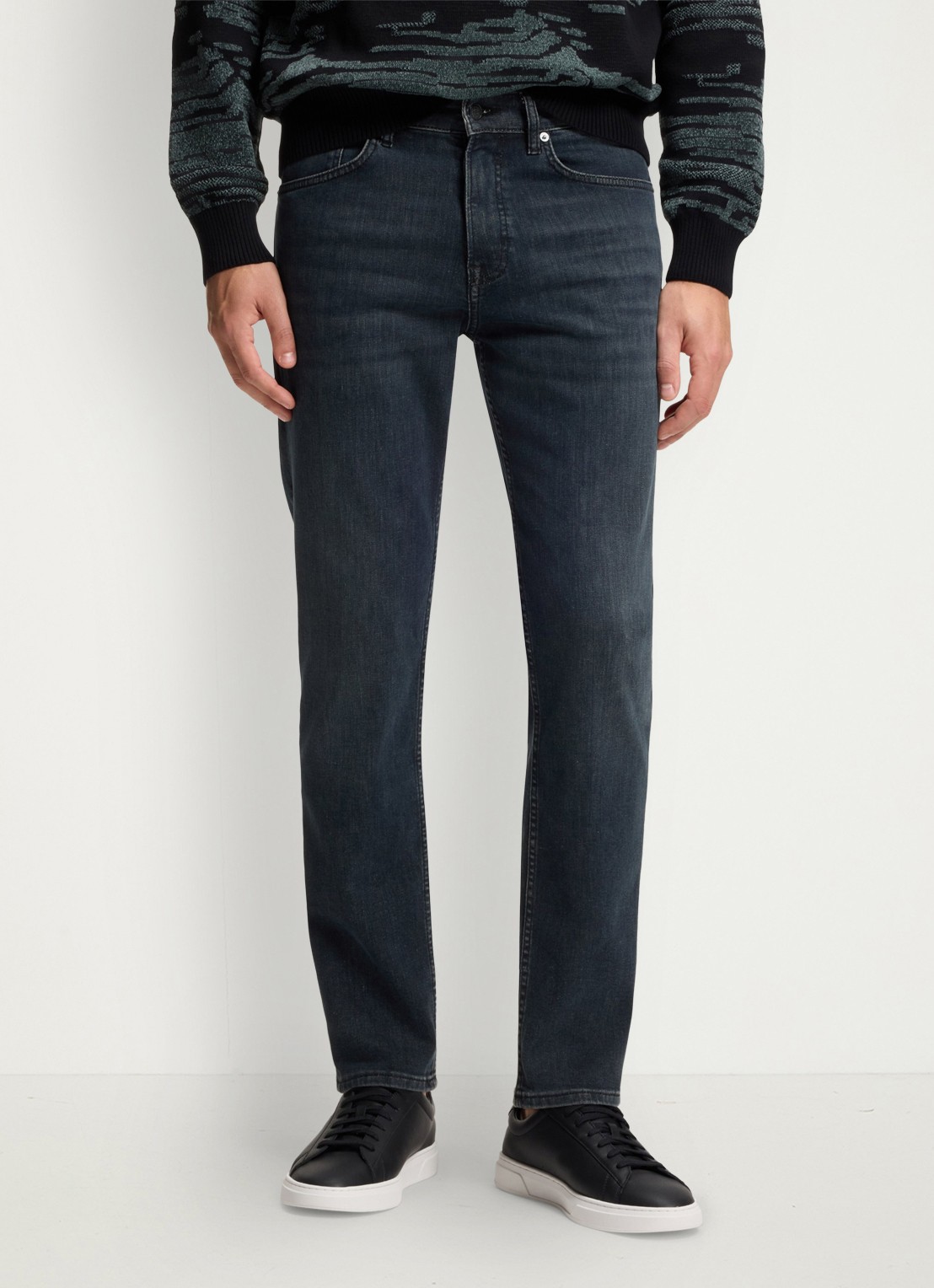 BOSS Straight leg jeans met steekzakken - detail 4 donkerblauw