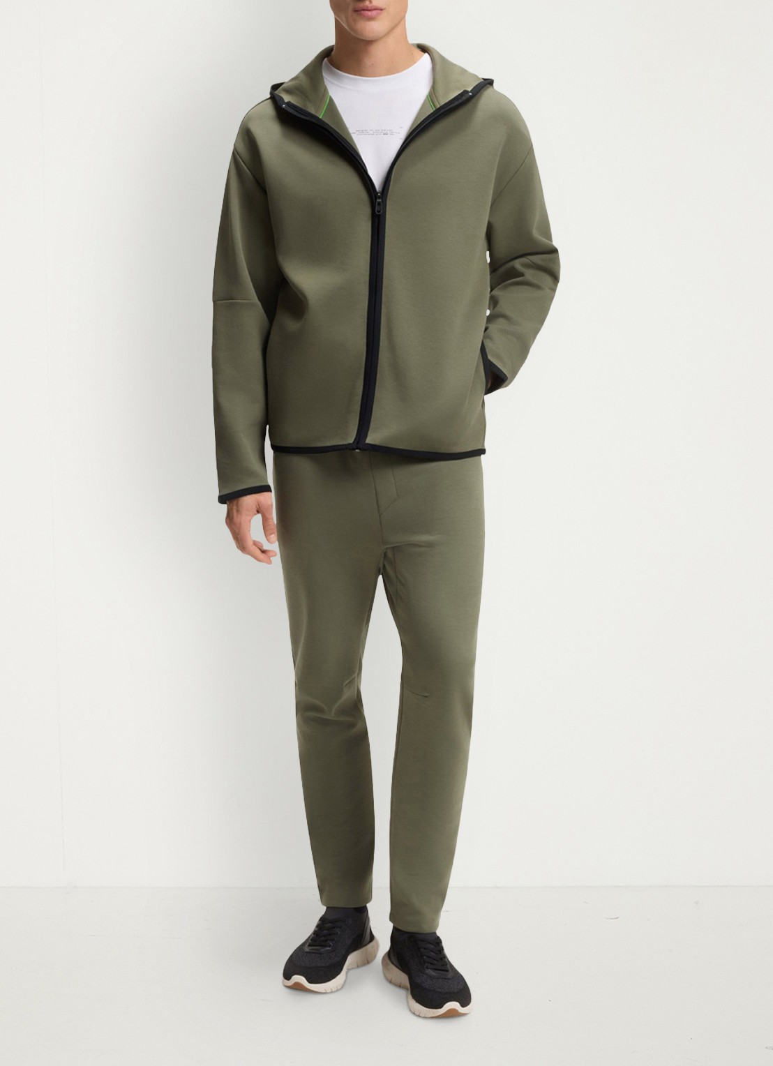 BOSS Sweatvest met capuchon - voorkant 2 legergroen