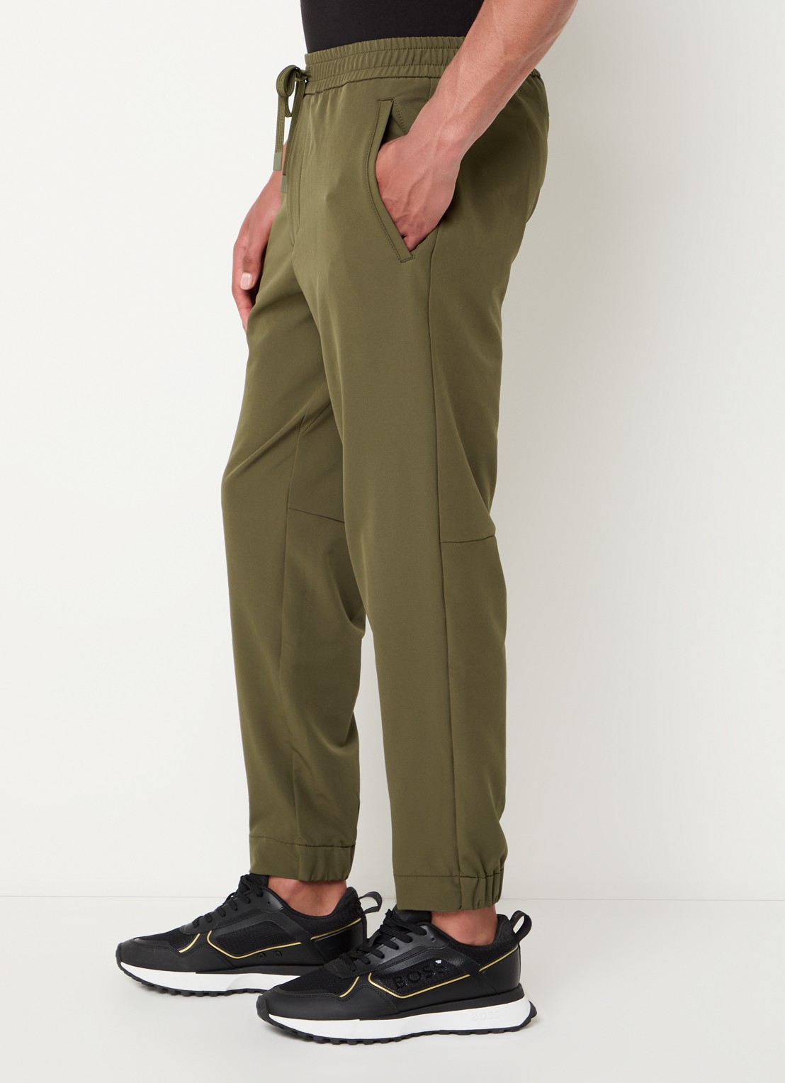 BOSS T_Flex tapered fit joggingbroek met steekzakken - detail 3 legergroen