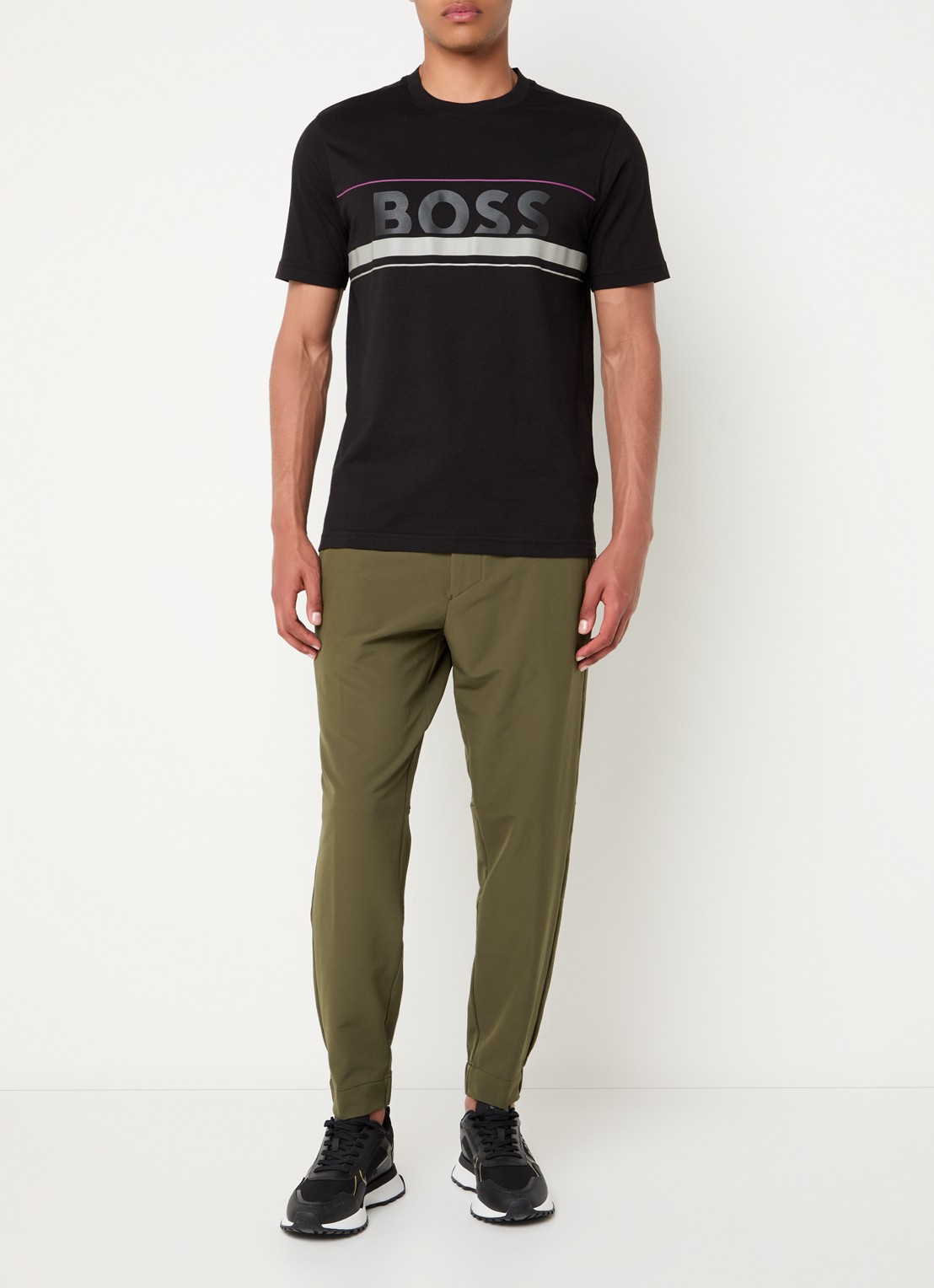 BOSS T_Flex tapered fit joggingbroek met steekzakken - voorkant 5 legergroen