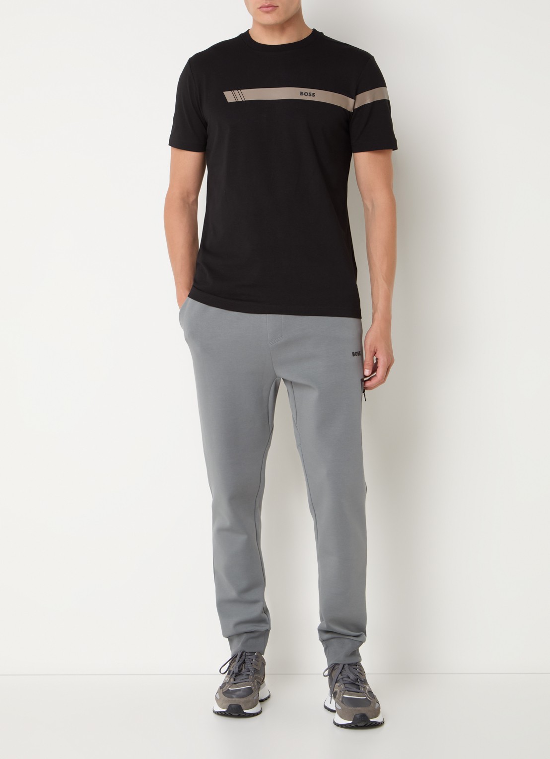 BOSS T-shirt met logo - voorkant 2 zwart