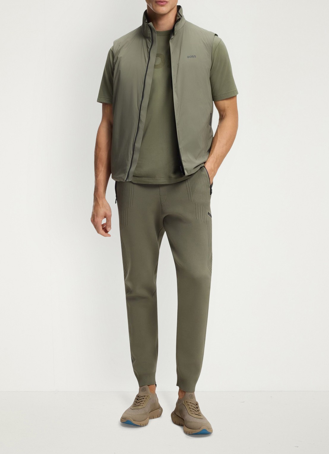 BOSS T-shirt met logo - voorkant 5 khaki