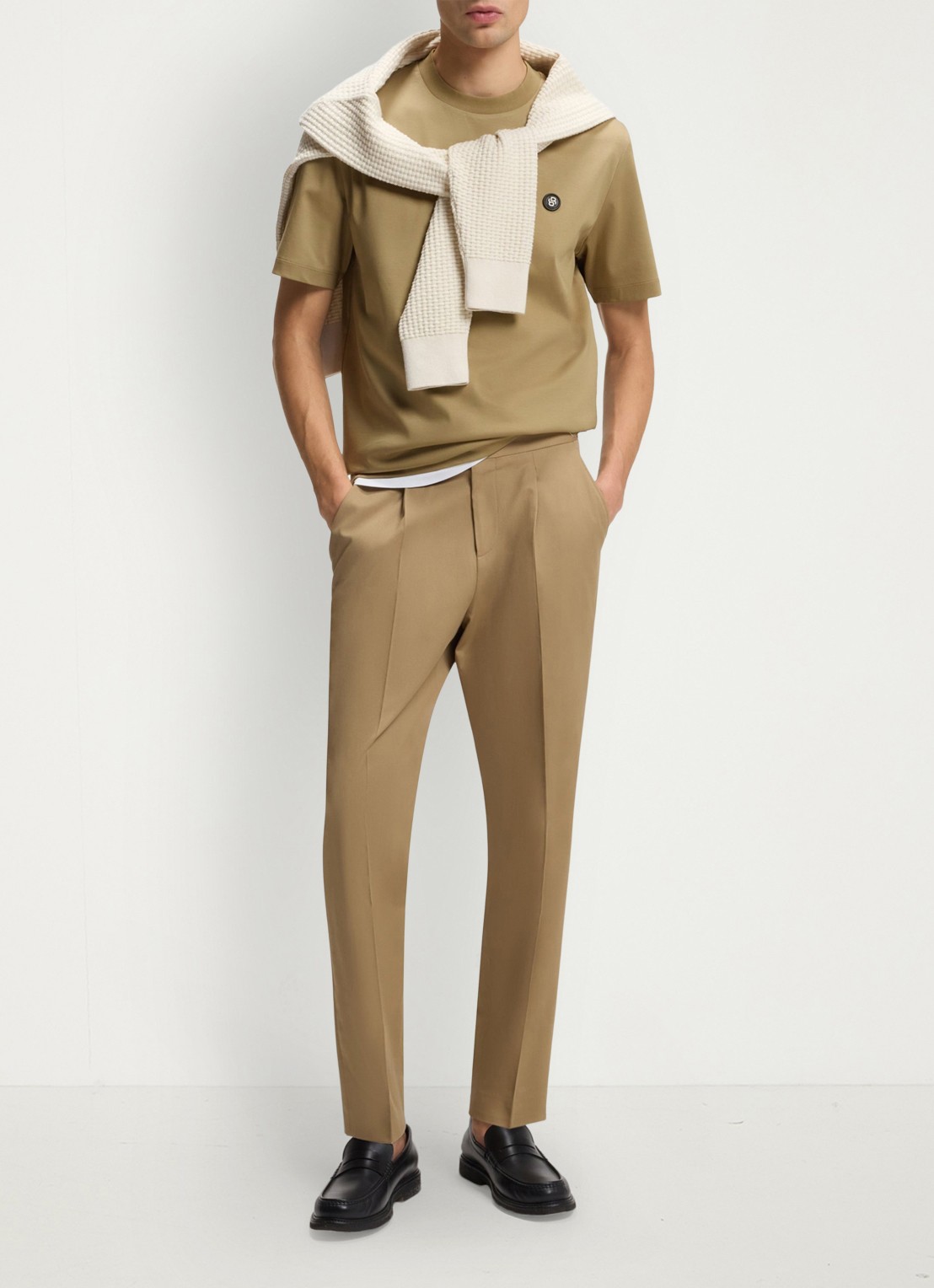 BOSS T-shirt van gemerceriseerde katoen met Double B-monogram - voorkant 2 dark beige-252 / beige