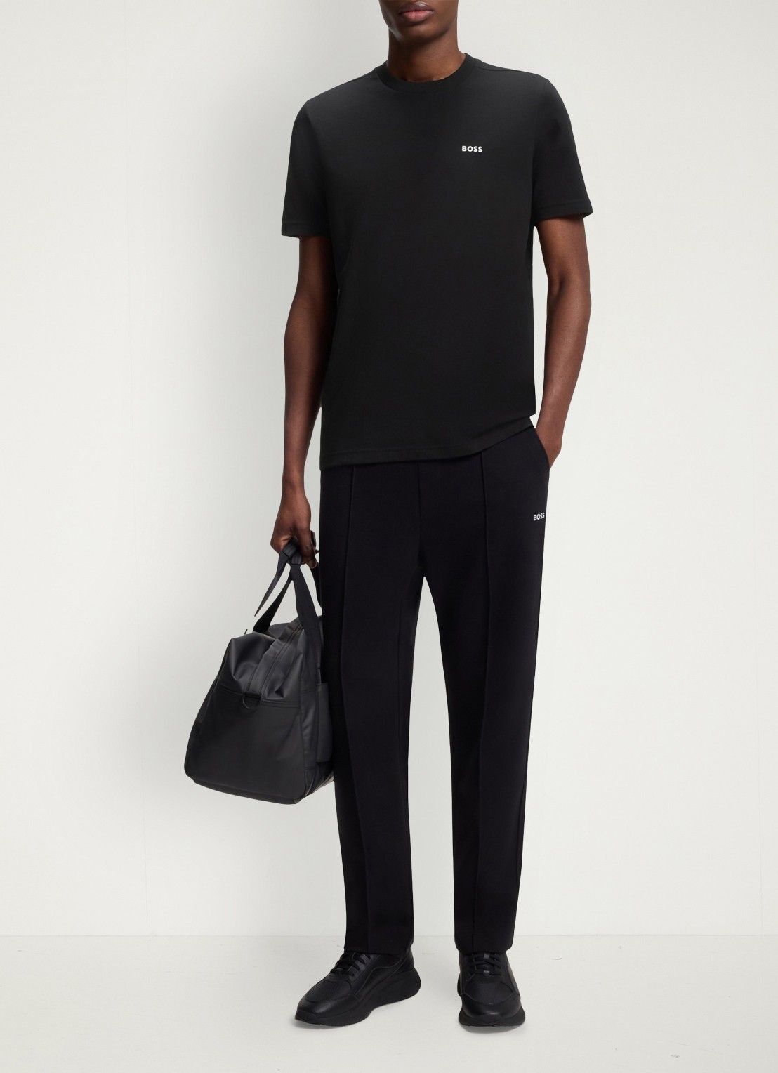 BOSS T-shirt van stretchkatoen met logodetail - voorkant 2 black-001 / zwart