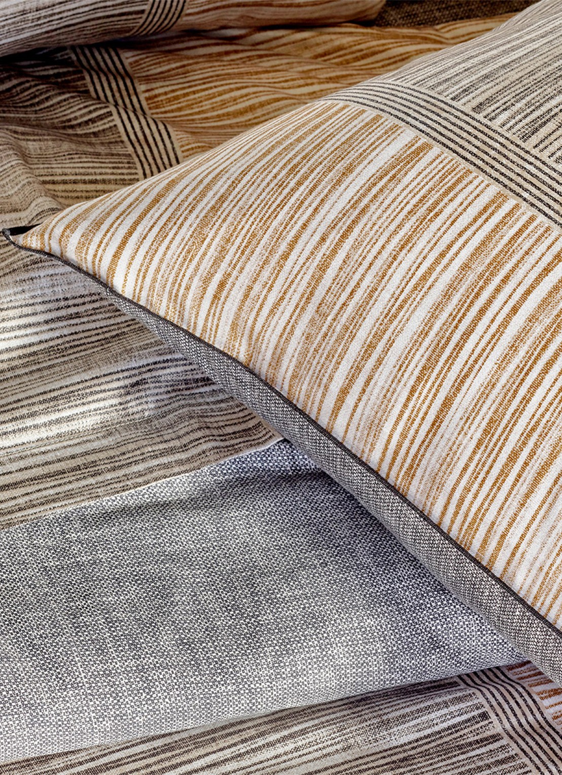 BOSS Taman kussensloop - detail 7 beige