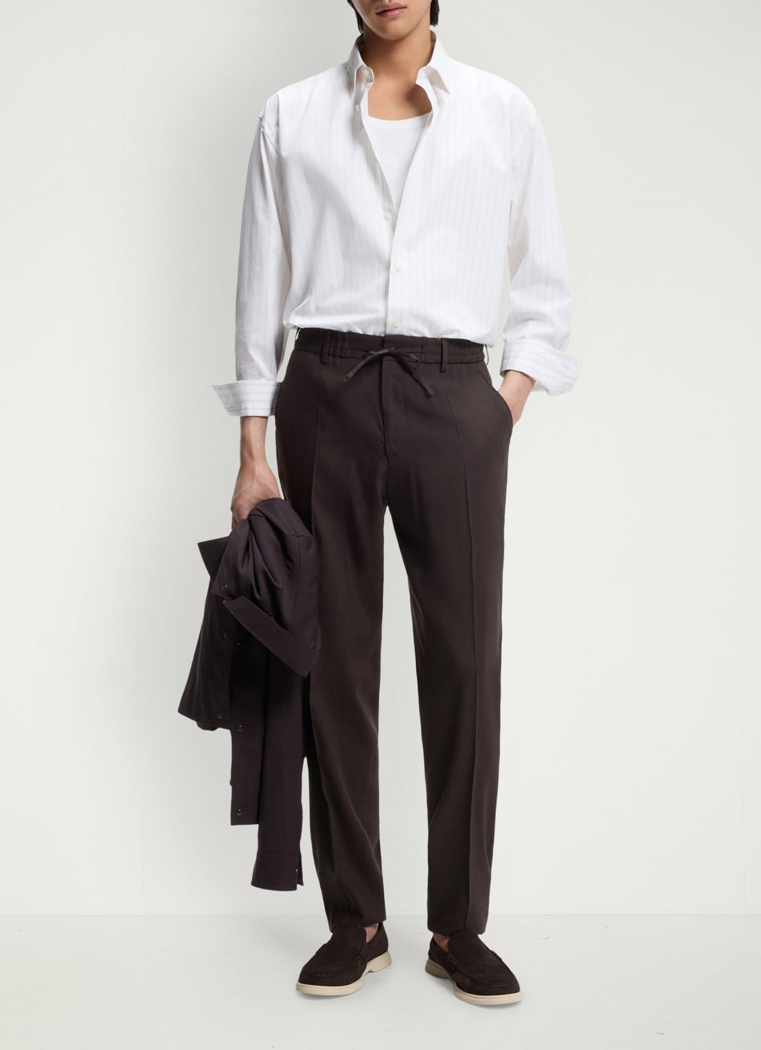 BOSS Tapered fit chino in linnenblend - voorkant 6 donkerbruin