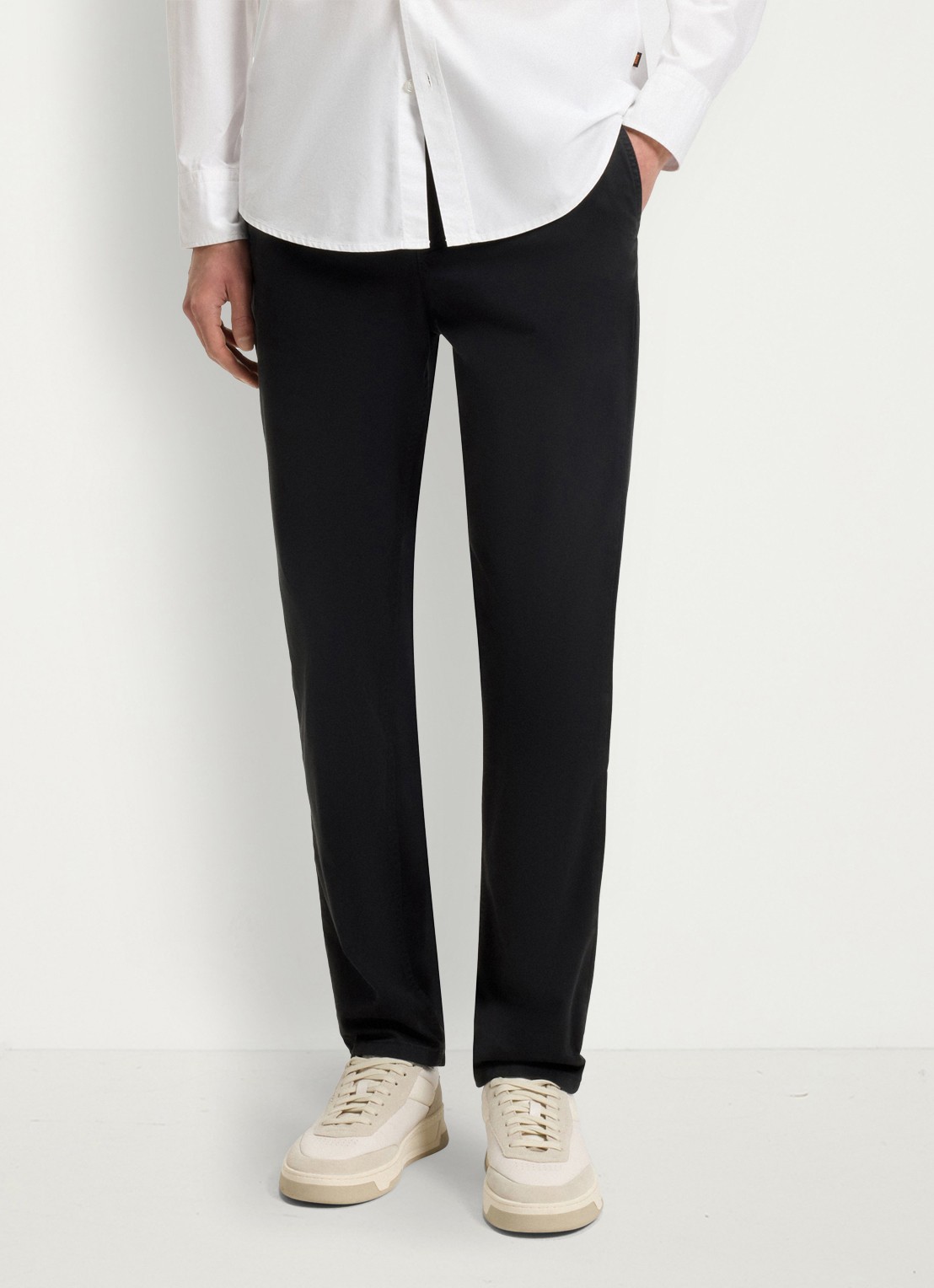 BOSS Tapered fit chino met steekzakken - detail 3 zwart