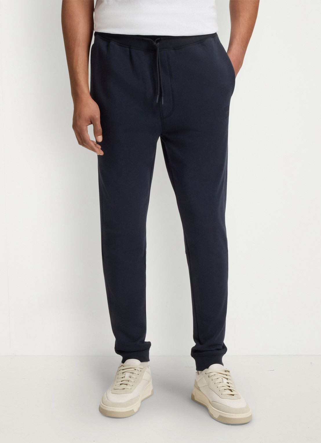 BOSS Tapered fit joggingbroek met logo en steekzakken - detail donkerblauw