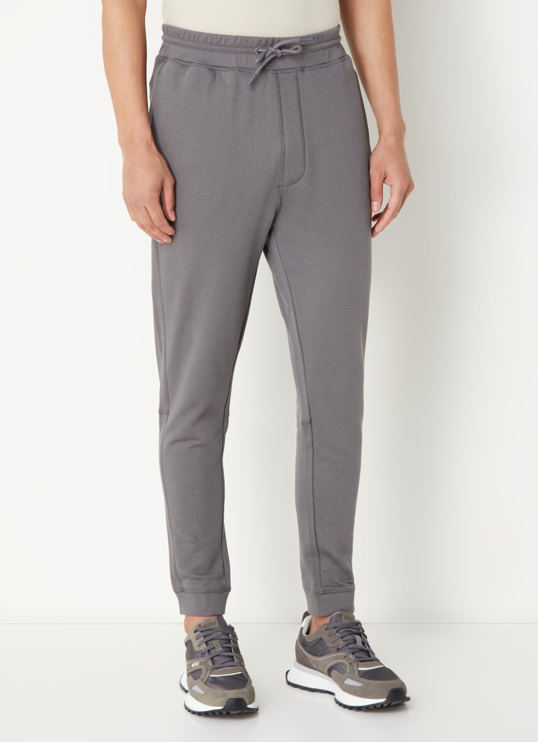 BOSS Tapered fit joggingbroek met logo en steekzakken - detail 2 donkergrijs