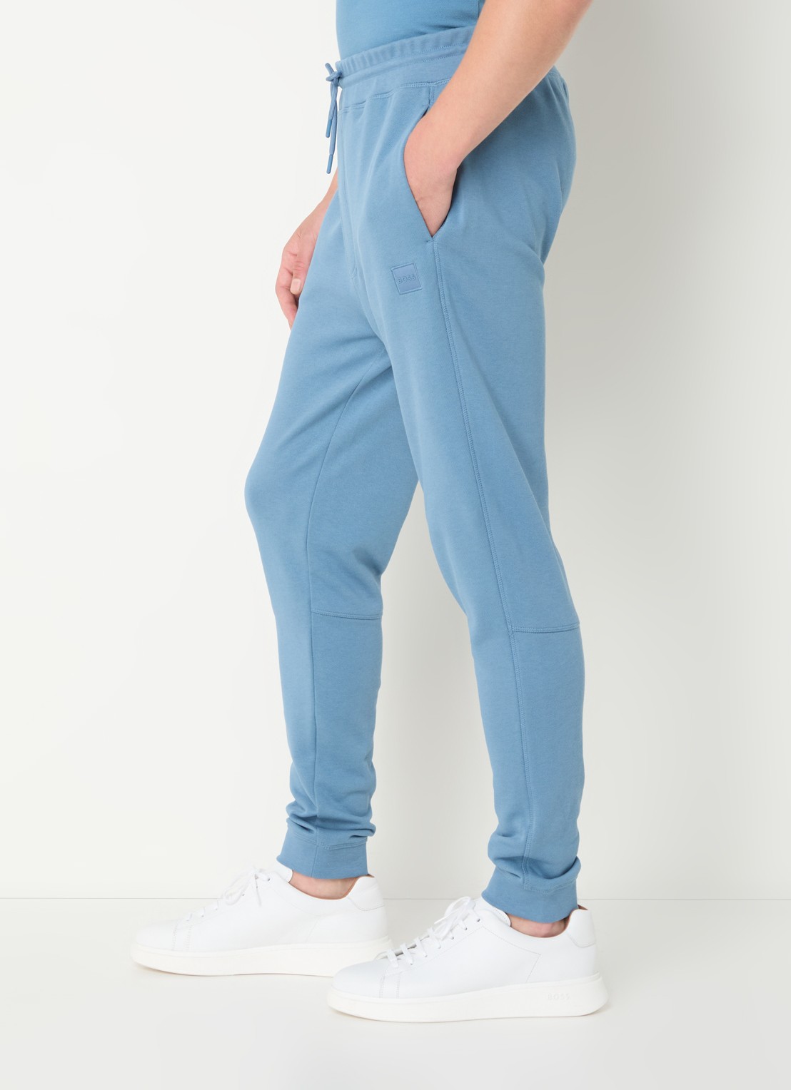 BOSS Tapered fit joggingbroek met logo en steekzakken - detail 2 staalblauw