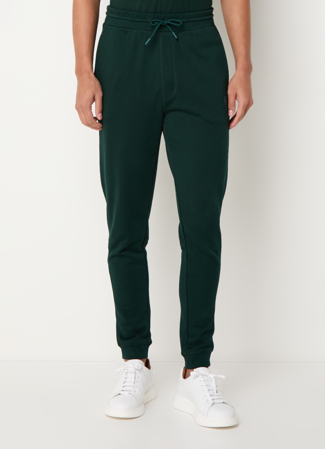 BOSS Tapered fit joggingbroek met logo en steekzakken - detail 4 bronsgroen
