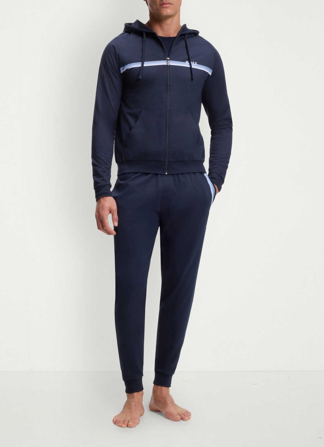 BOSS Tapered fit joggingbroek met logo  - voorkant 2 dark blue-403 / blauw
