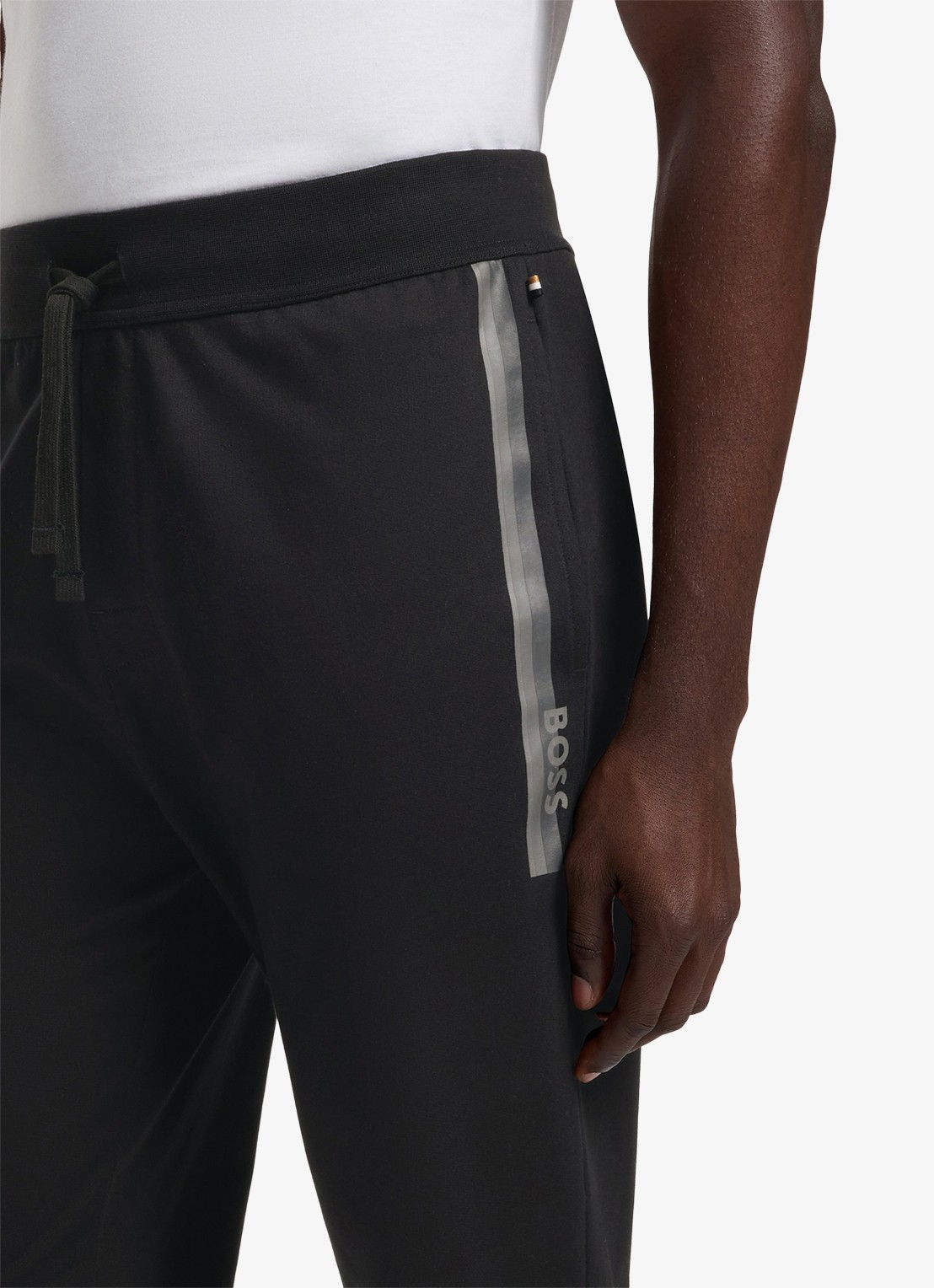 BOSS Tapered fit joggingbroek met logo  - detail 5 black-004 / zwart