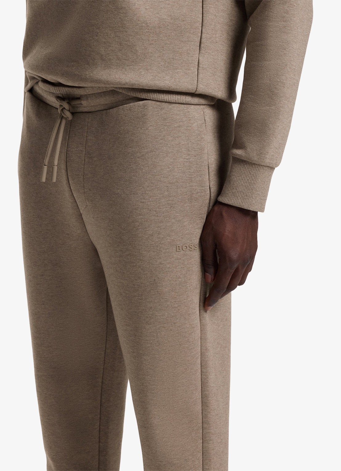 BOSS Tapered fit joggingbroek met logo - detail 2 lichtbruin
