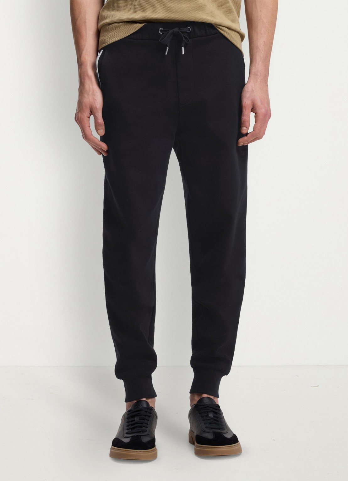 BOSS Tapered fit joggingbroek met steekzakken - detail zwart