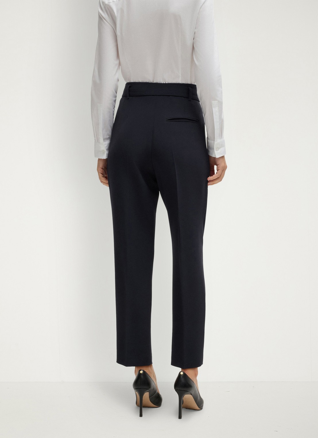 BOSS Tapiah high waist tapered fit cropped pantalon met ceintuur - achterkant donkerblauw