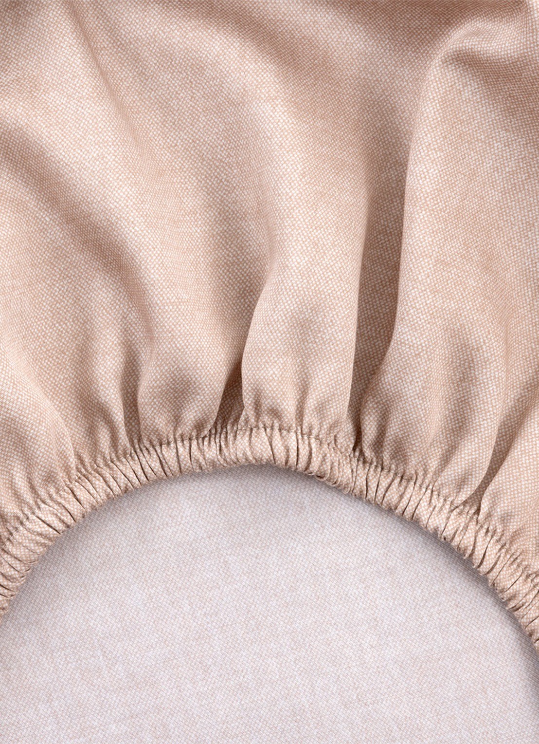 BOSS Wild Millet hoeslaken van katoensatijn 120TC, hoekhoogte 35 cm - achterkant beige